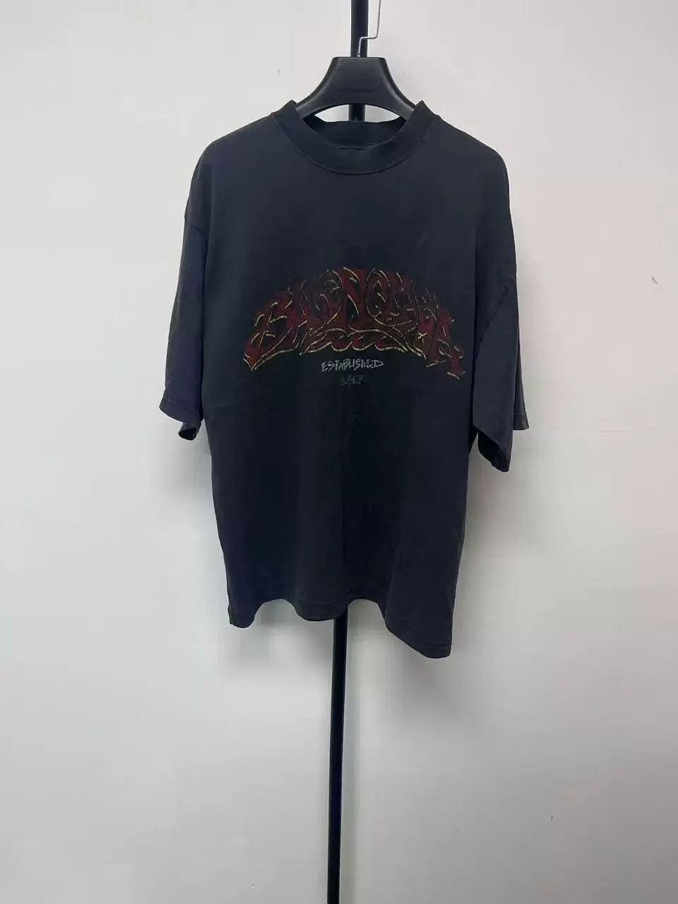 Balenciaga Balenciaga Men's Crew Neck Short Sleeve T-Shirt Size US XS / EU 42 / 0 - 1 Thumbnail