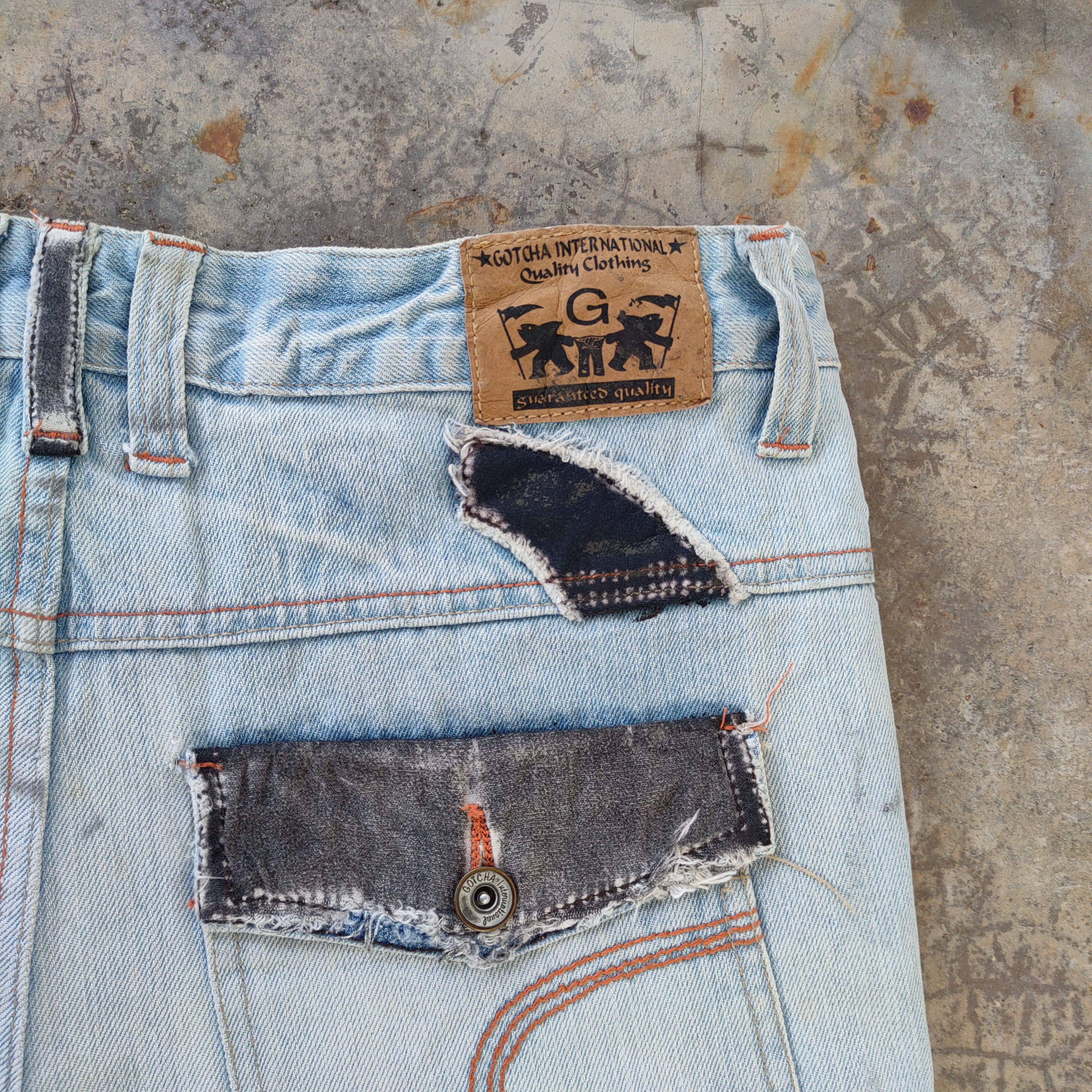 Vintage Gotcha patch light blue jeans pants
