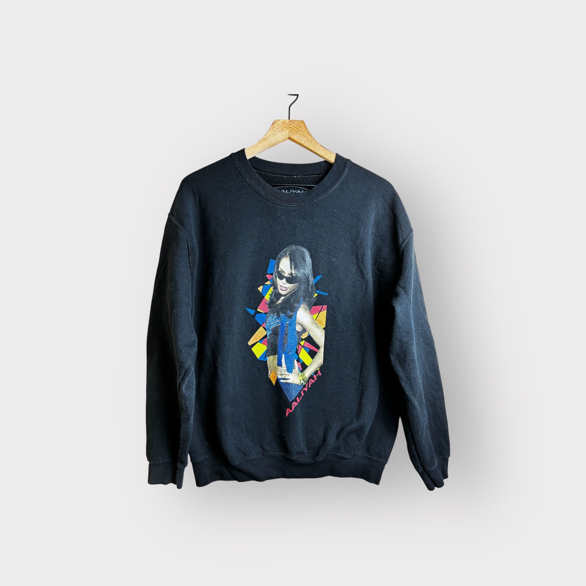 Vintage Aaliyah Graphic Vintage Style Sweatshirt Size L / US 10 / IT 46 - 1 Thumbnail