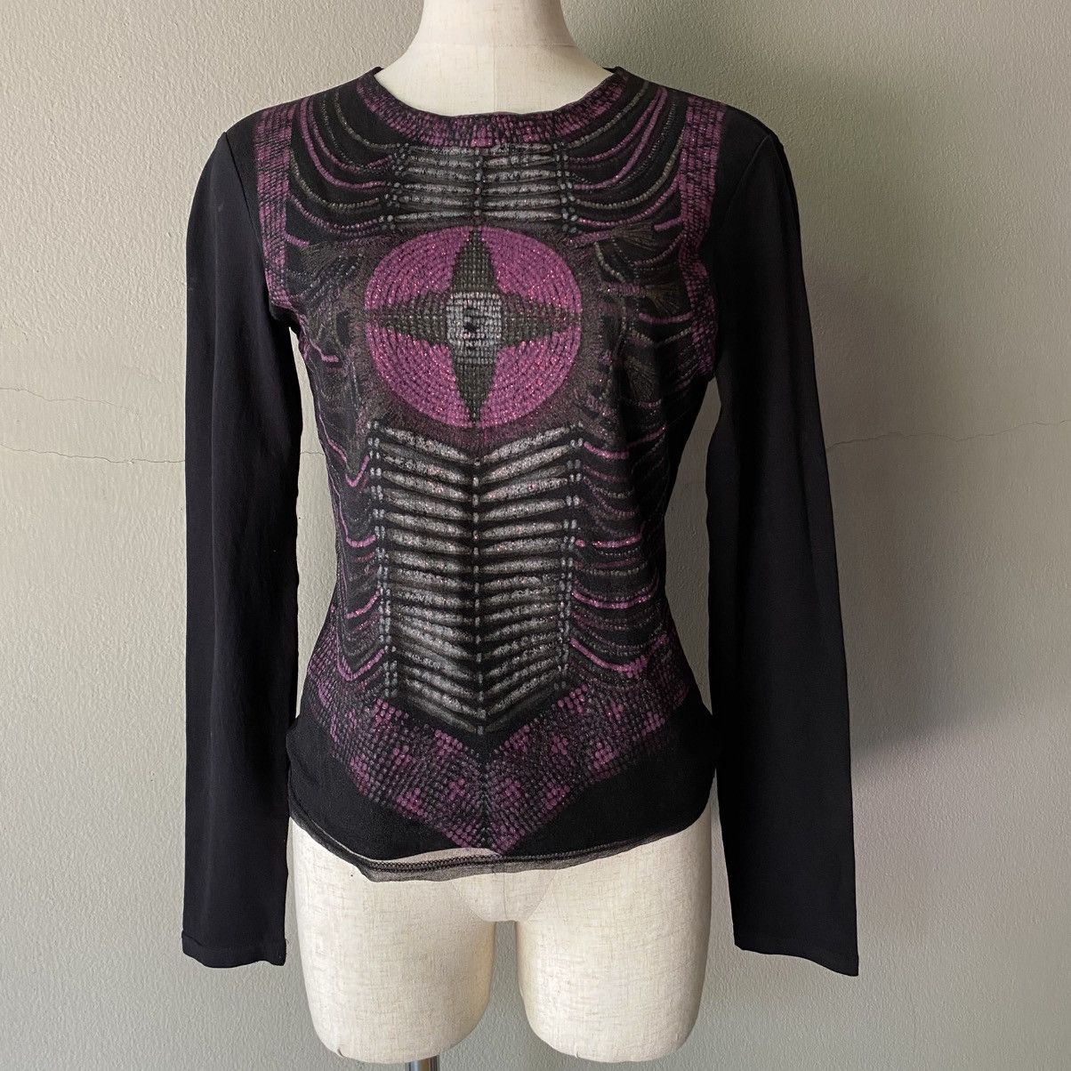 Morgan Homme MORGAN Y2K Black Sheer Top with Purple Graphic Print Size S / US 4 / IT 40 - 16 Thumbnail