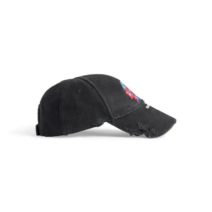 Balenciaga o1s1wg110326 Size: L / Planet Earth Hat / Cap in Black Size ONE SIZE - 4 Thumbnail