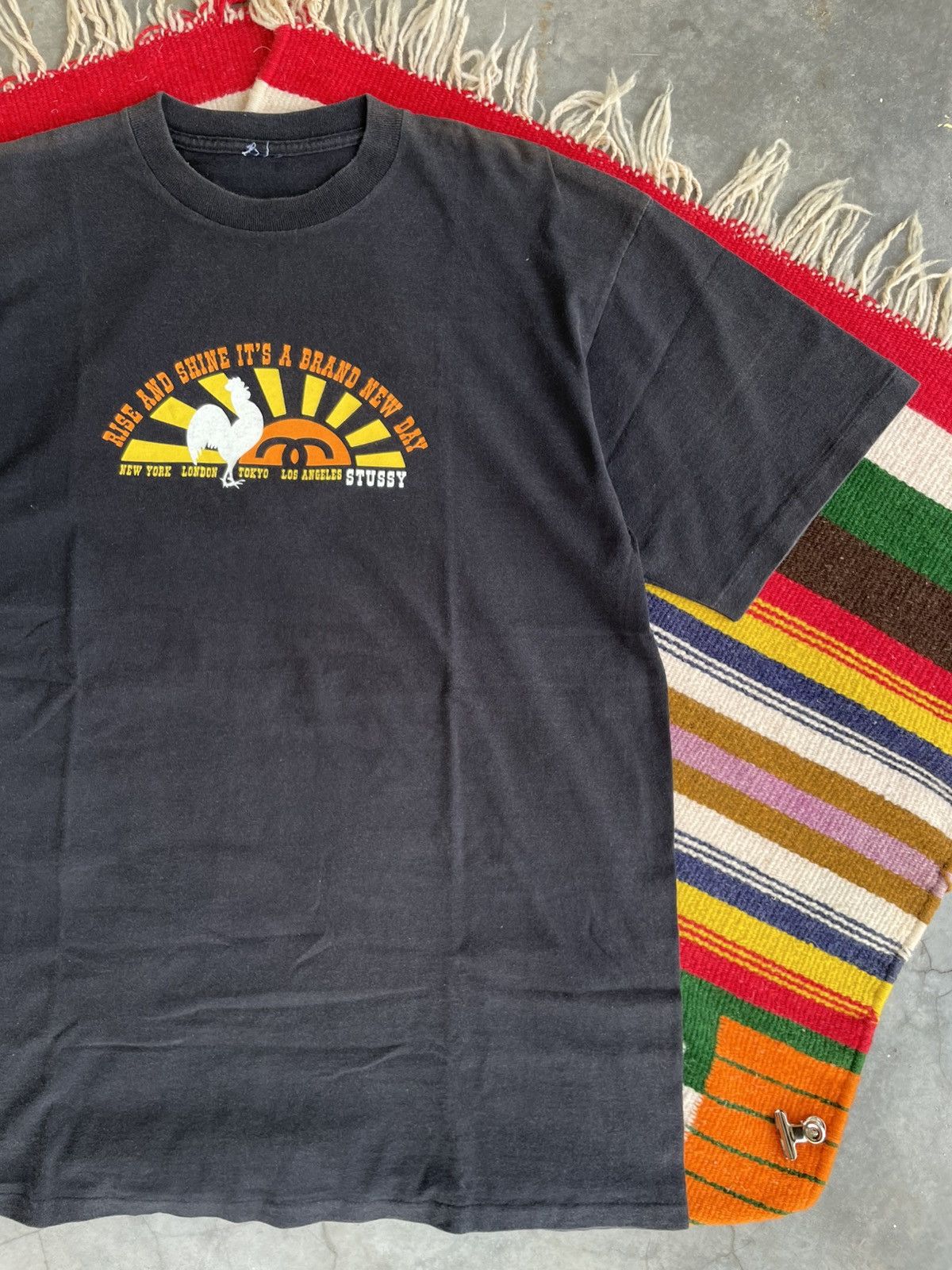 Stussy × Vintage VTG 00s Stüssy Rise & Shine Sunrise Arc Spellout Size US XL / EU 56 / 4 - 2 Thumbnail