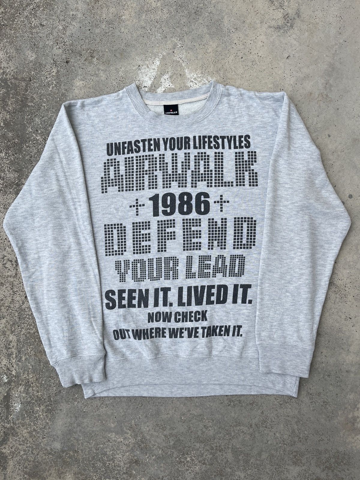 Affliction × Airwalk × Vintage Unfasten Your Lifestyle Airwalk Poem 1986 Sweatshirt Size US L / EU 52-54 / 3 - 1 Thumbnail