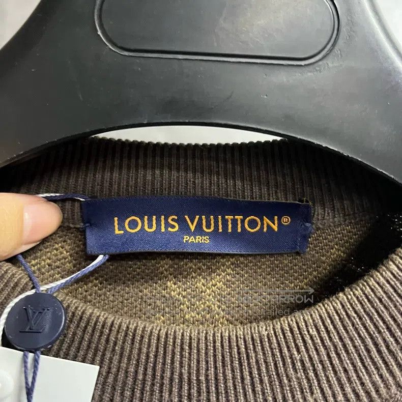Louis Vuitton Louis Vuitton Brown Logo monogrammed scribbled crewneck lo Size US S / EU 44-46 / 1 - 2 Thumbnail