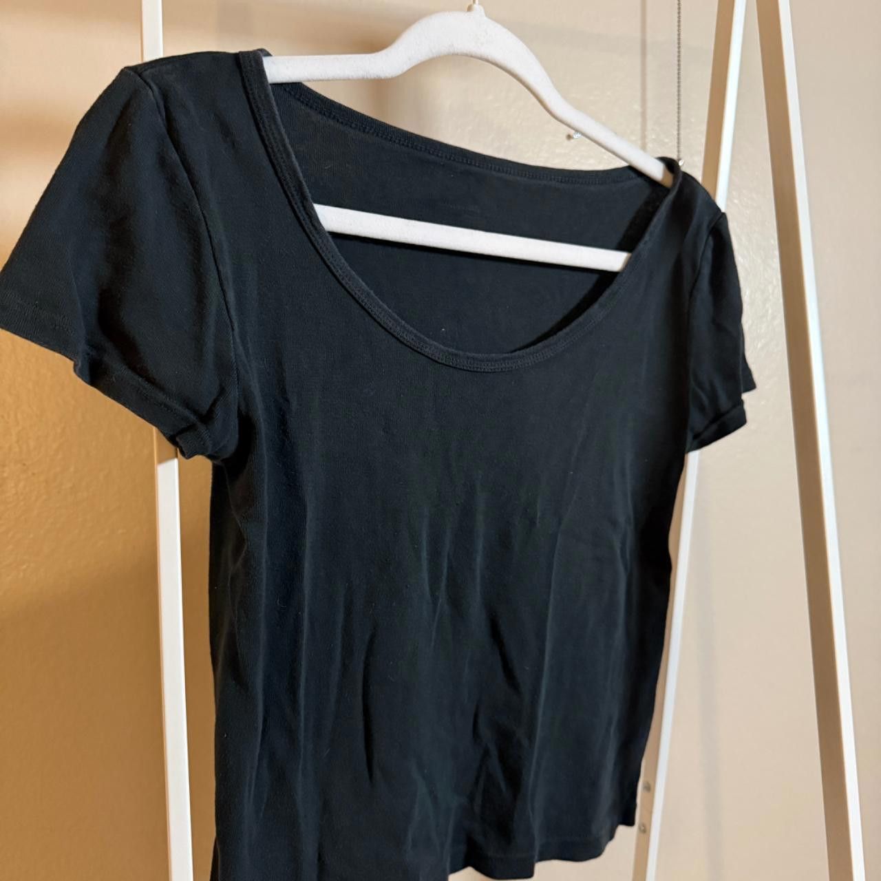 Designer brandy melville black t shirt Size S / US 4 / IT 40 - 2 Thumbnail