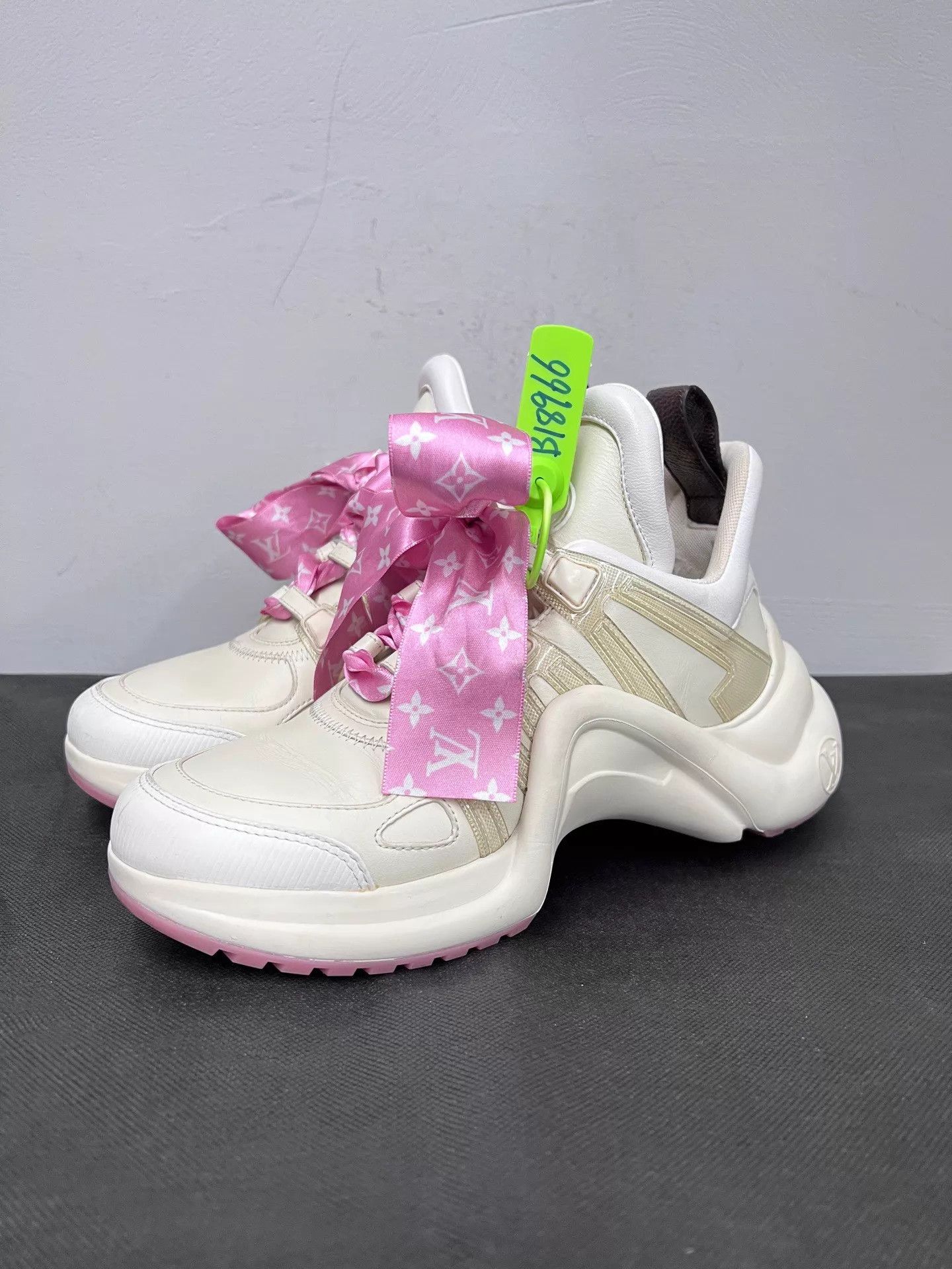 Louis Vuitton LV Archlight 1.0 China Exclusive Bow Laces 37 Minimal Wear Size US 6.5 / IT 36.5 - 1 Thumbnail