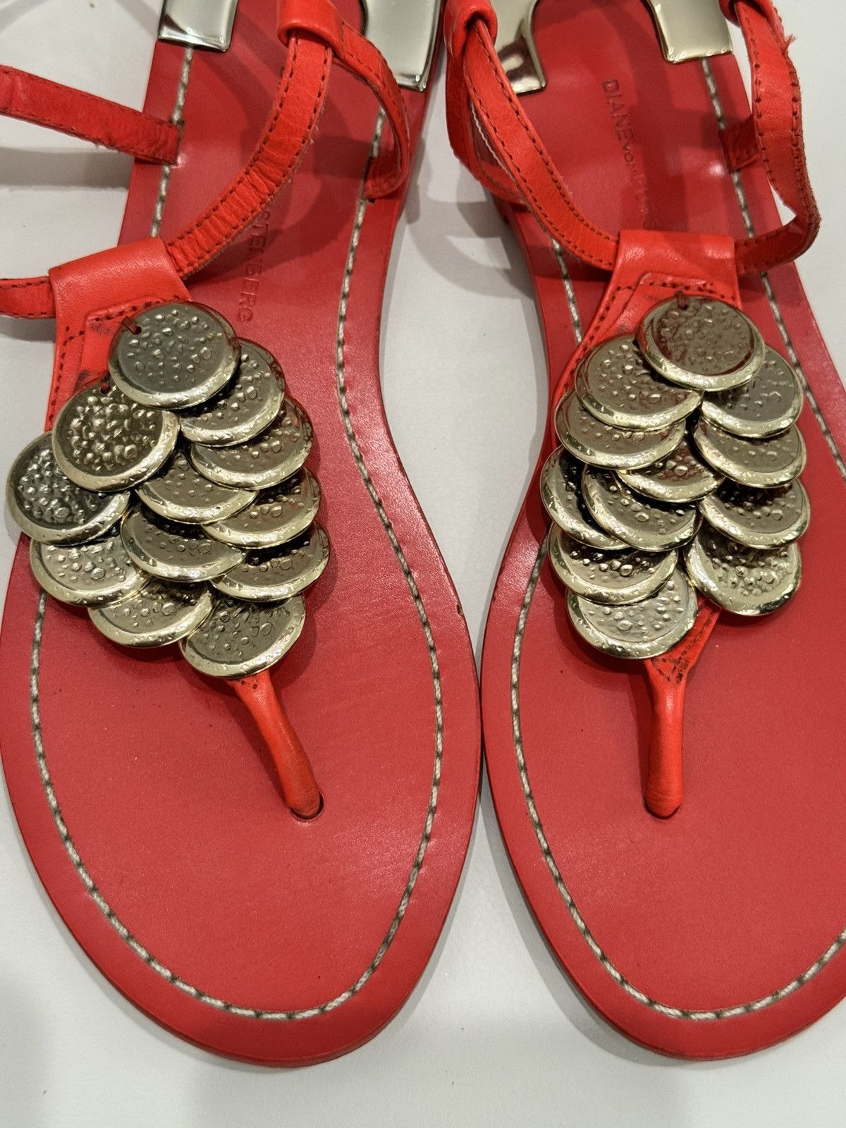 Diane von Furstenberg Diane von Furstenberg Red Leather Thong Sandals Coin Buckle Size US 5.5 / IT 35.5 - 2 Thumbnail