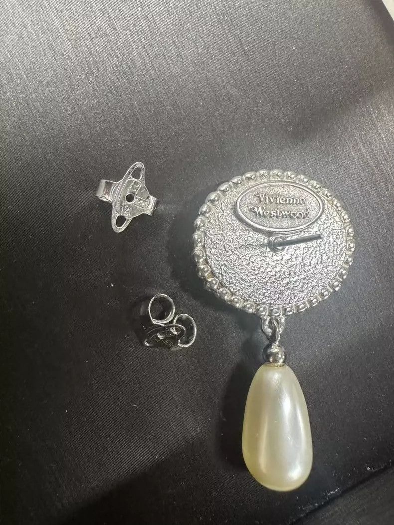 Vivienne Westwood Vivienne Westwood Saturn enamel pearl earring Size ONE SIZE - 3 Thumbnail