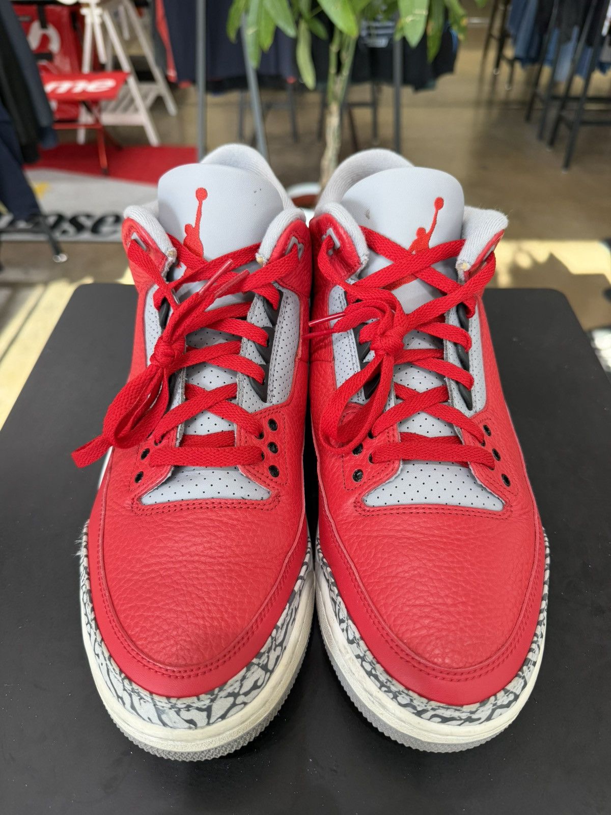 Jordan Brand Air Jordan 3 Unite Size 13 (2020) Size US 13 / EU 46 - 2 Thumbnail