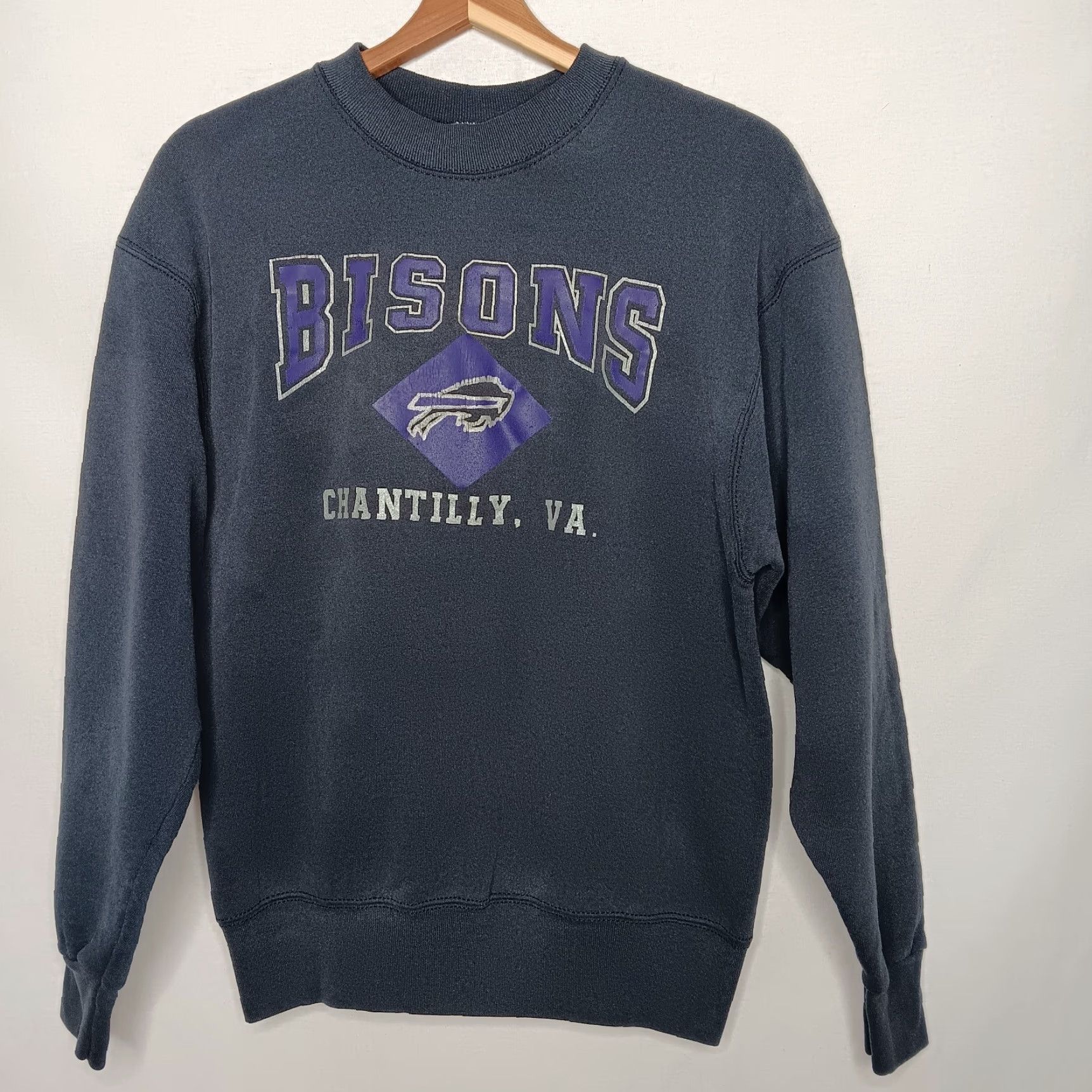 Fruit Of The Loom VINTAGE Fruit of the Loom Heavy Sweatshirt Mens Black Crew Neck M Bisons Virginia Chantilly Athletic Retro Size US M / EU 48-50 / 2 - 2 Thumbnail