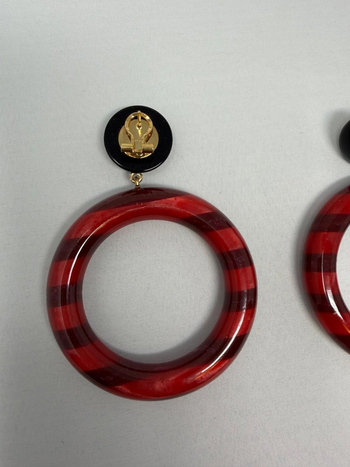 Marc Jacobs Marc Jacobs Red Multi Resin Hoop Earrings – Omega Back – NWT Size ONE SIZE - 2 Thumbnail