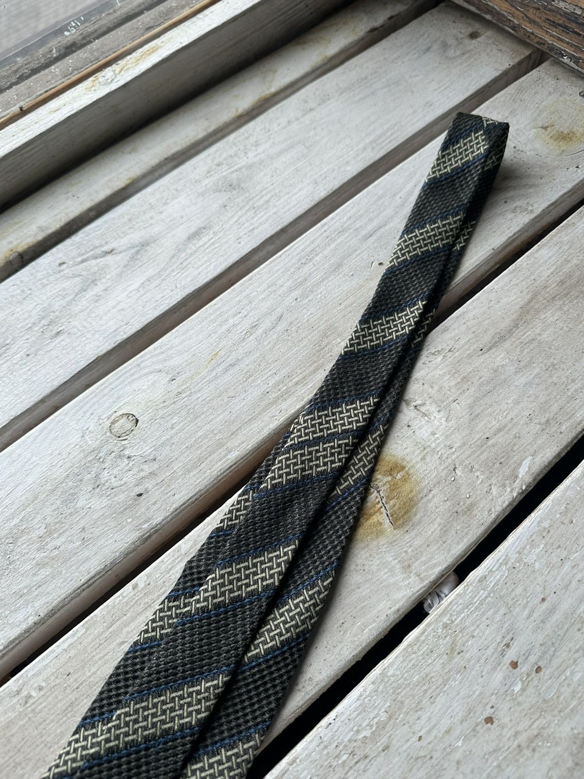 Designer × Hugo Boss Hugo Boss Silk Tie Black Pink Dot Medallion Italy Size ONE SIZE - 4 Thumbnail