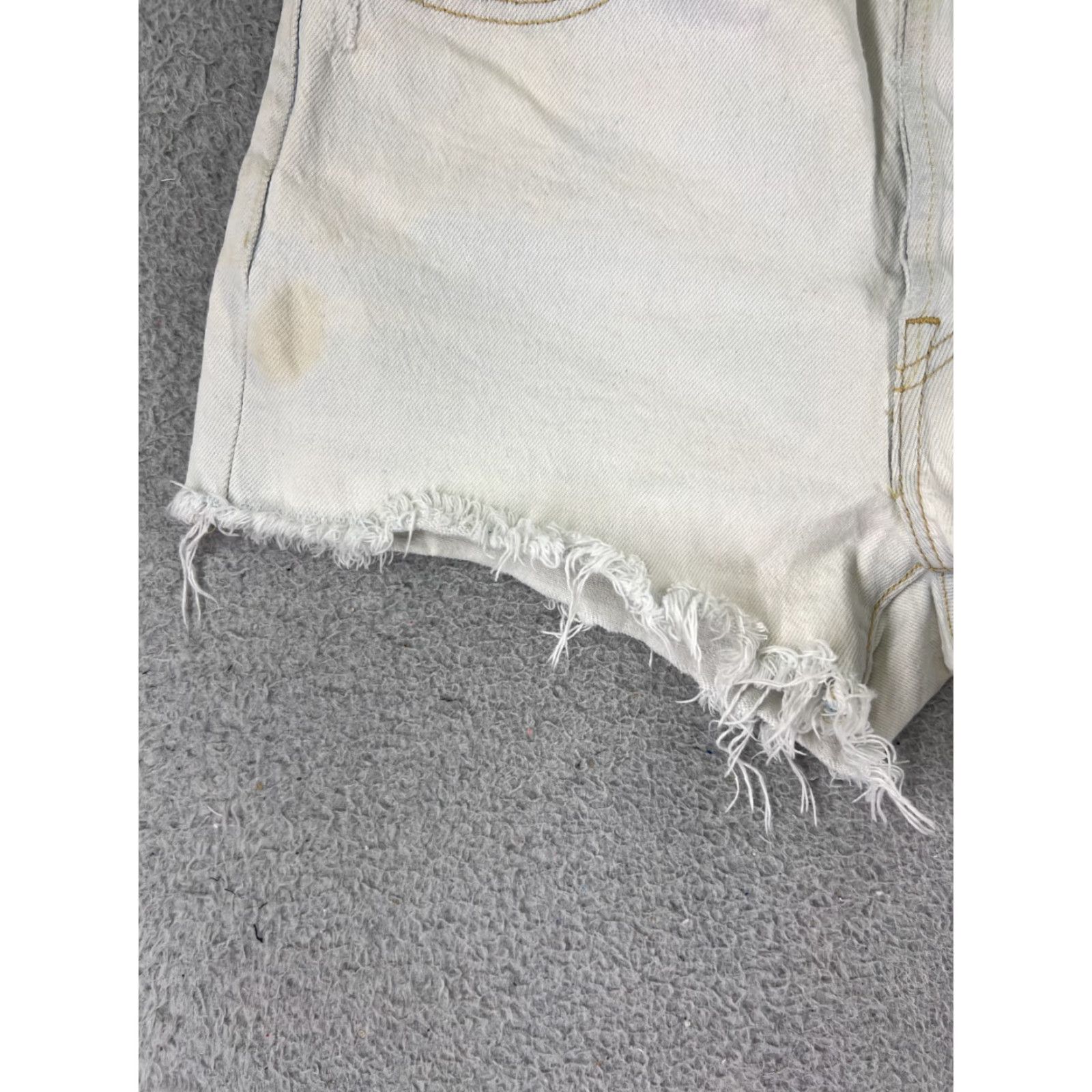Levi's Levi's Shorts Womens White Denim Cut-Off 24x2 Button Fly 501 Jean Style Casual Beach Womens Size 42" / US 20 - 3 Thumbnail