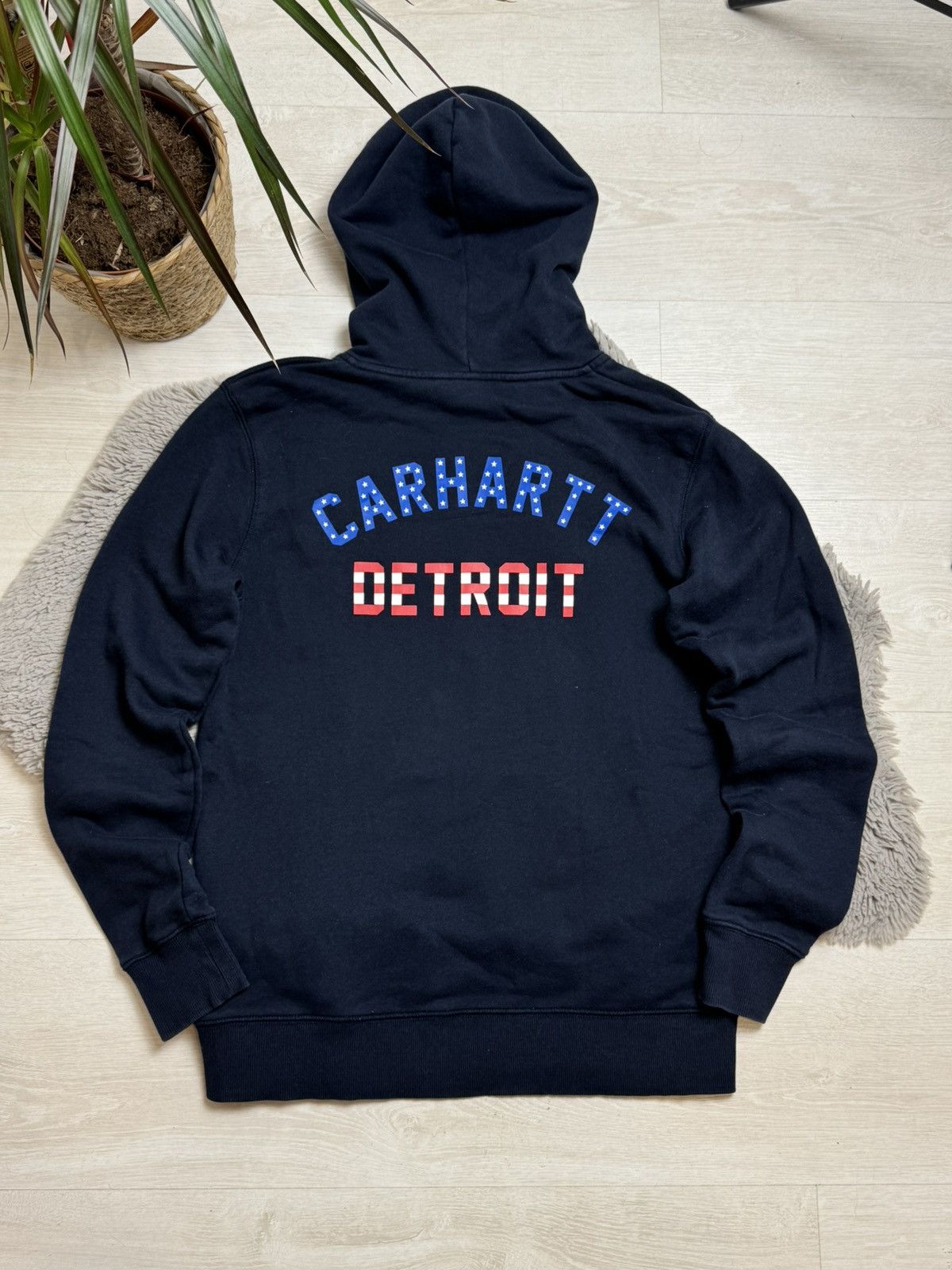 Carhartt × Vintage Carhartt Vintage Boxy Fit Hoodie Center Logo Y2K Size US S / EU 44-46 / 1 - 4 Thumbnail