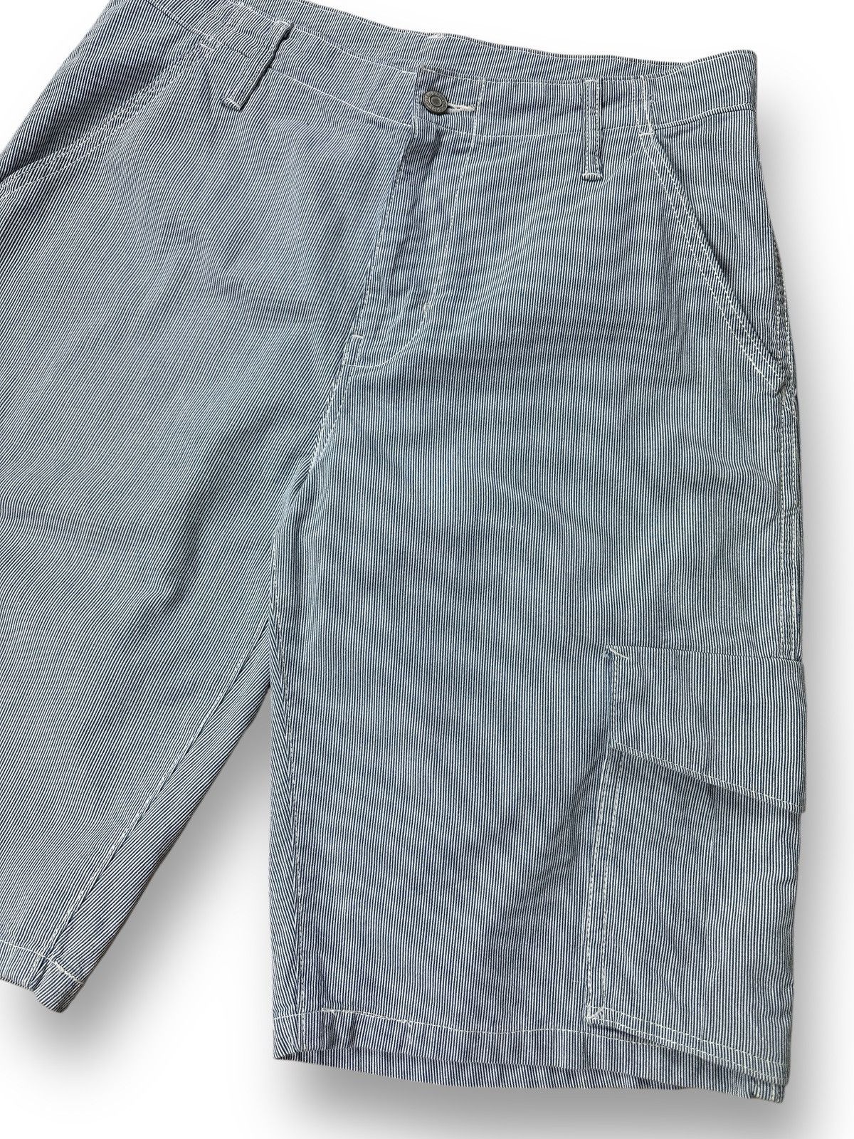 Levi's Levis Cargo Shorts Striped Men’s Size W30 Size US 30 / EU 46 - 2 Thumbnail