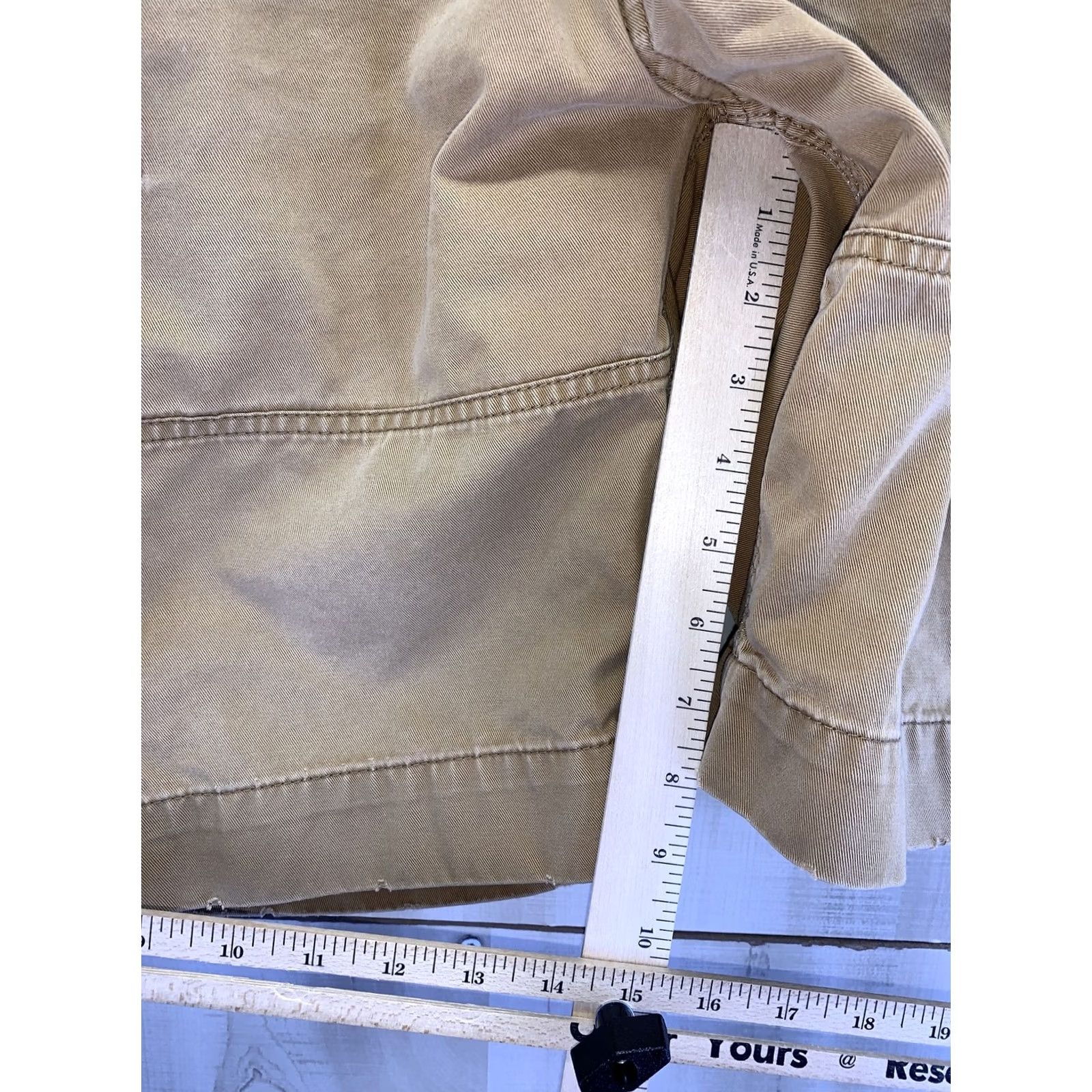 Polo Ralph Lauren VINTAGE Polo Ralph Lauren Mens Cargo Shorts Distressed Chino Size 35 Beige Logo Cargo Pocket Size US S / EU 44-46 / 1 - 4 Thumbnail