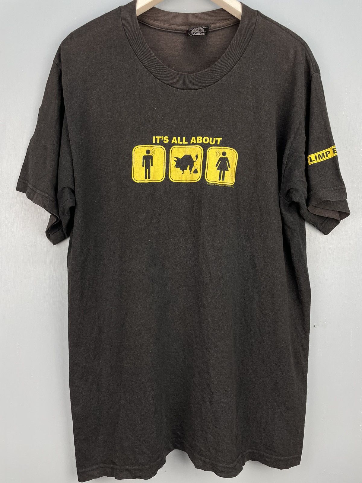 Band Tees Vintage Y2K Limp Bizkit It’s All About band tee sun faded Size US L / EU 52-54 / 3 - 3 Thumbnail