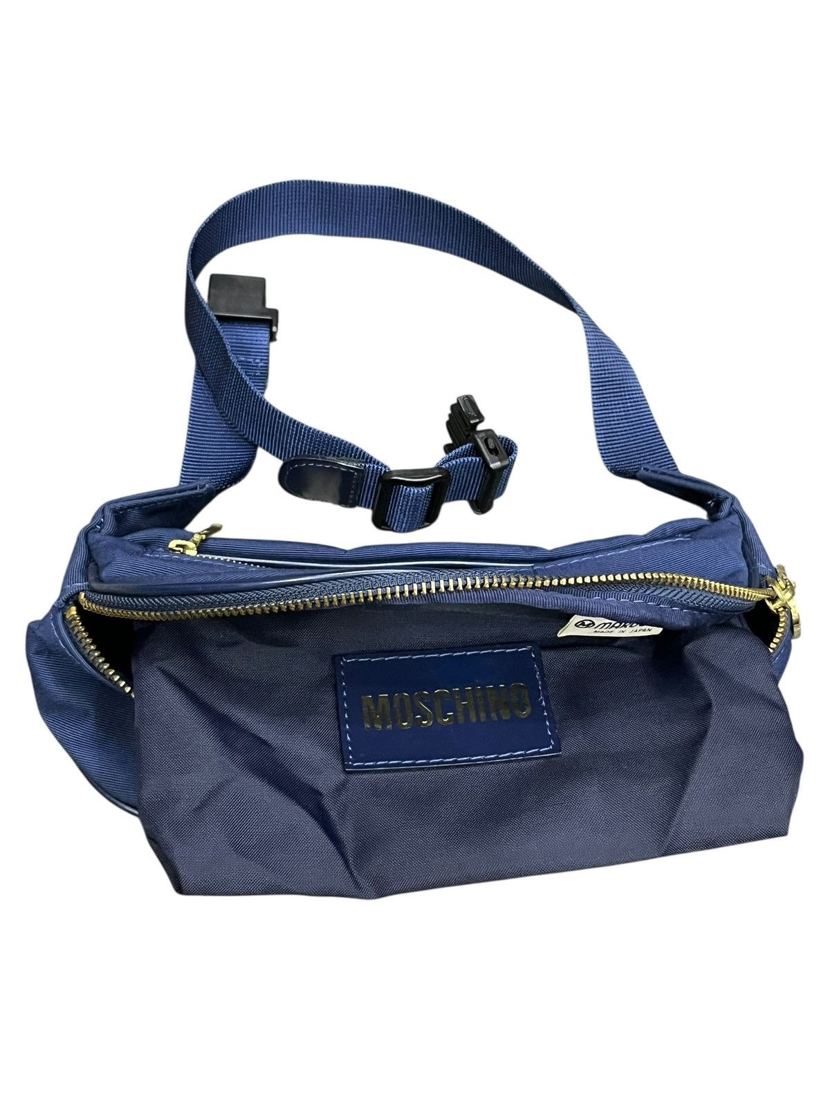 Moschino Authentic vintage Moschino waist pouch bag Made in Japan. Size ONE SIZE - 18 Thumbnail