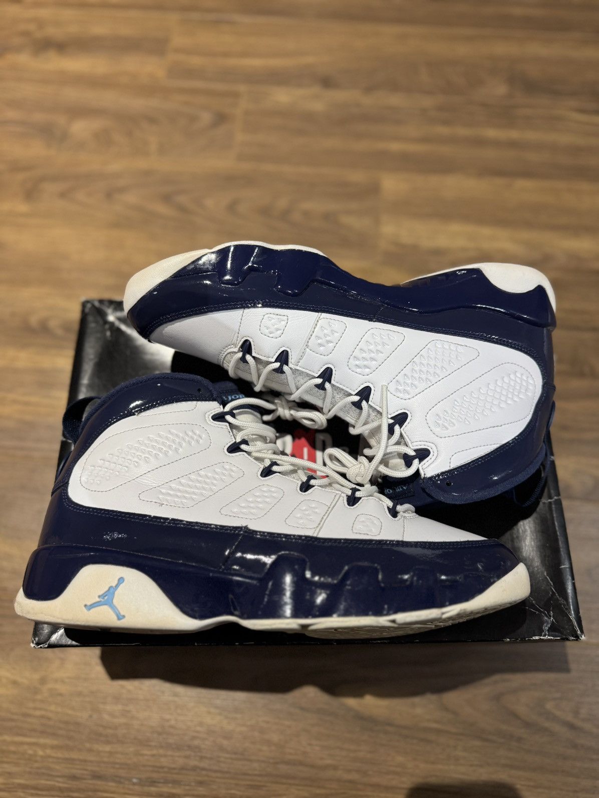 Jordan Brand Air Jordan 9 Retro ‘UNC’ Pearl Blue OG BOX VNDS Size US 11.5 / EU 44-45 - 2 Thumbnail