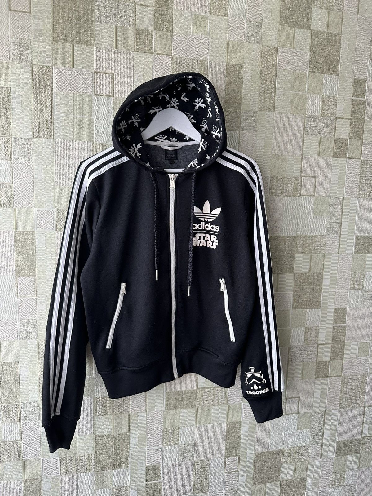 Adidas × Star Wars Adidas RARE! Star Wars hoodie S 8/10 Size US S / EU 44-46 / 1 - 2 Thumbnail