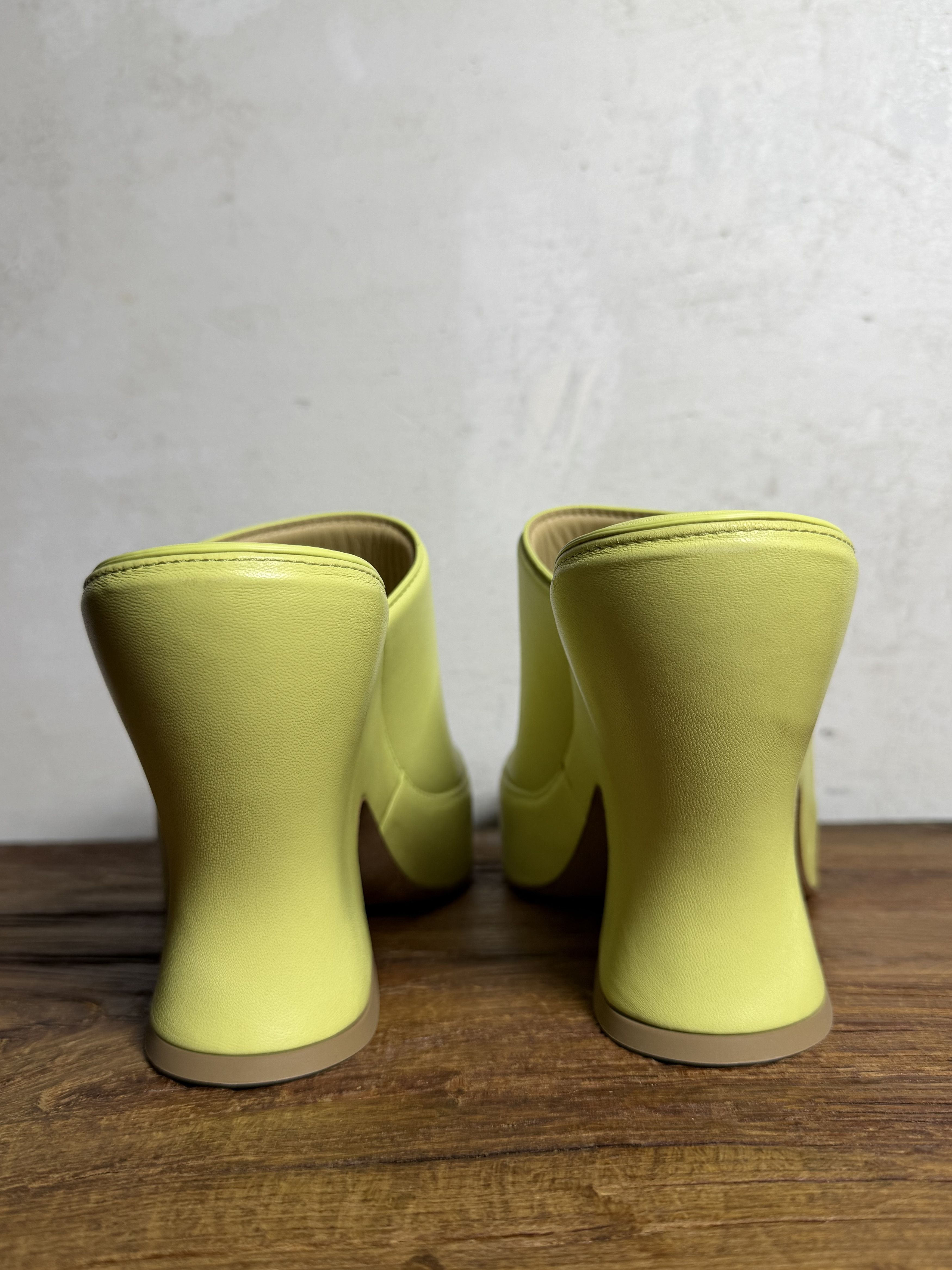 Bottega Veneta BOTTEGA VENETA Seagrass Green Leather Platform Mule Sandals Size US 9.5 / IT 39.5 - 7 Thumbnail