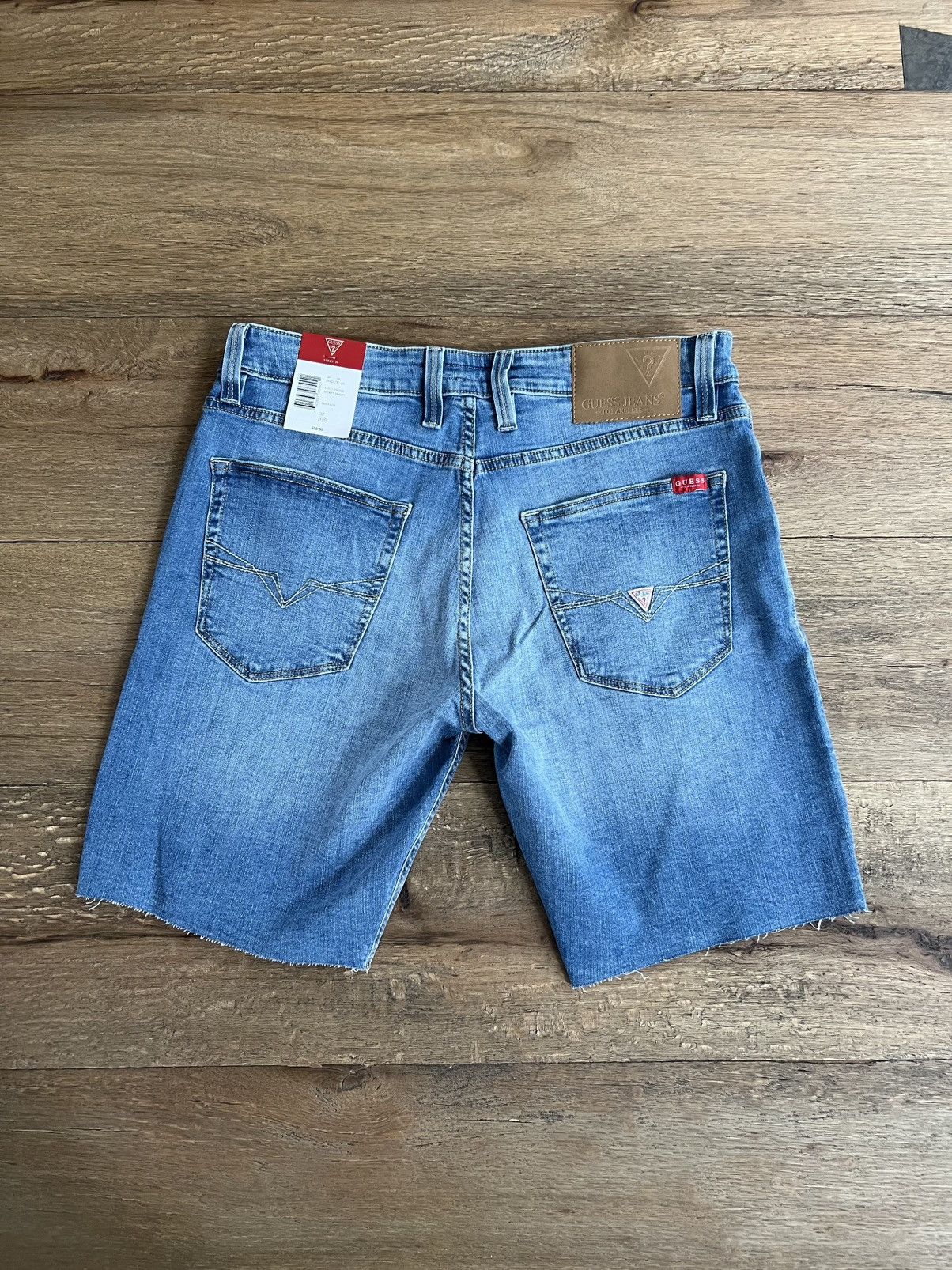 Designer × Guess Guess blue jean frayed shorts new w tags sz 32 Size US 32 / EU 48 - 5 Thumbnail