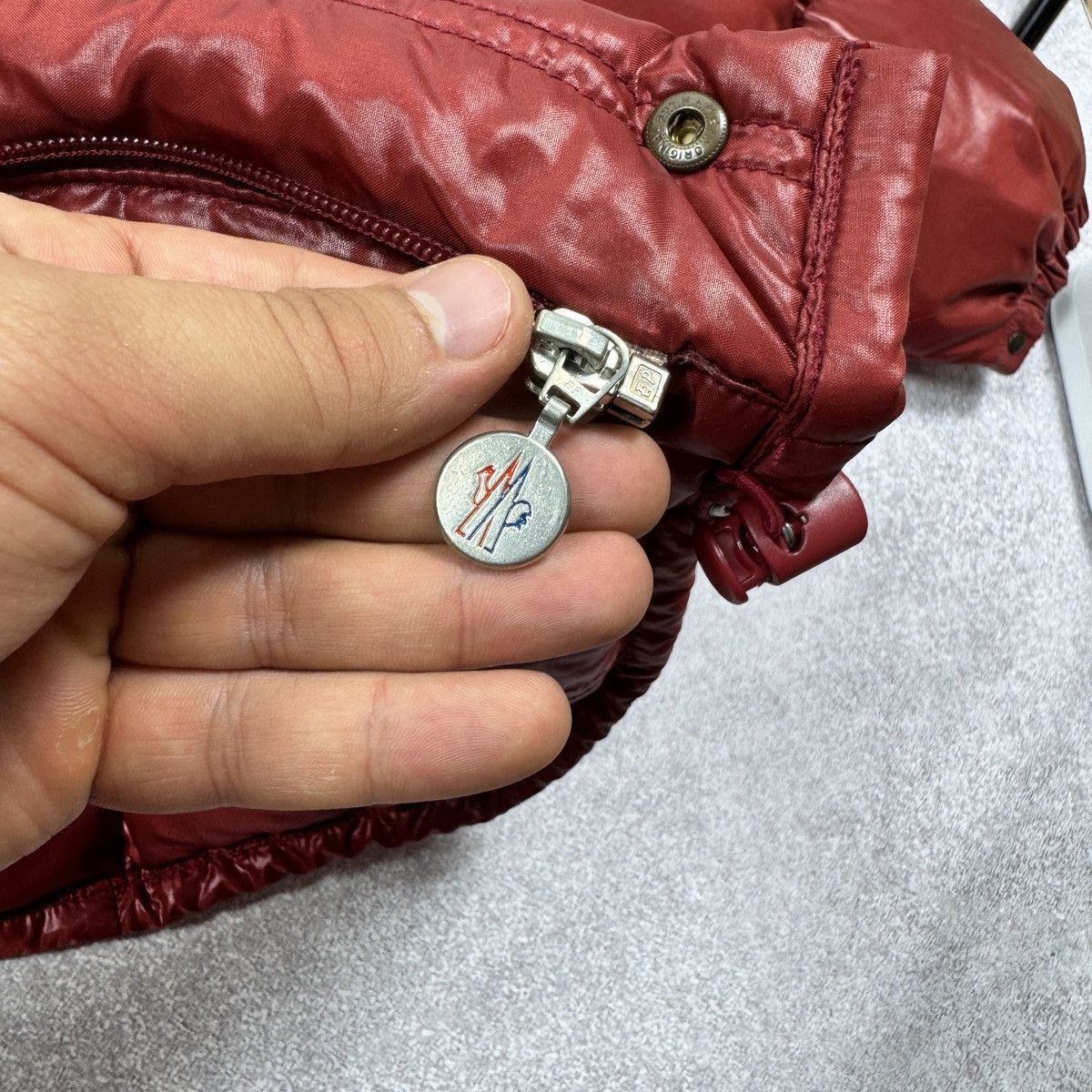 Moncler Vintage Moncler Shiny Red Down Puffer 90s 00s Size XS-S Size US S / EU 44-46 / 1 - 13 Thumbnail