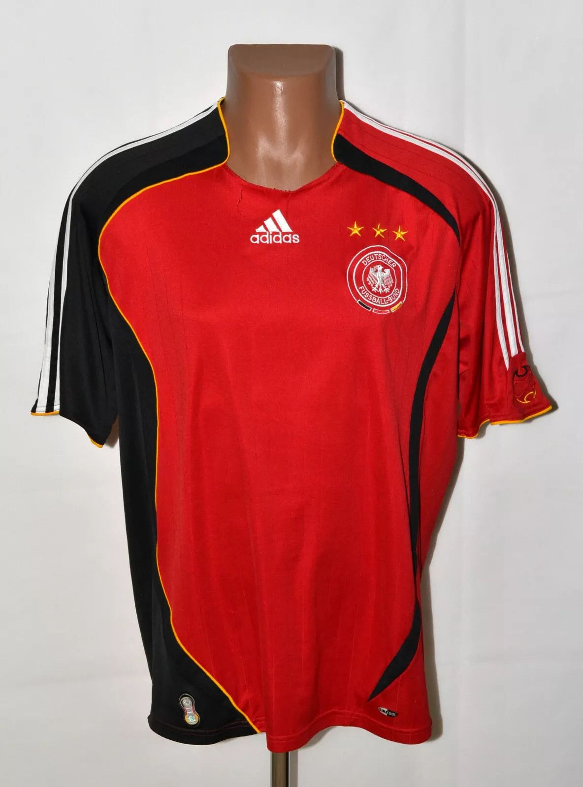 Adidas GERMANY 2005/2006/2007 AWAY FOOTBALL SHIRT ADIDAS L Size US L / EU 52-54 / 3 - 1 Thumbnail