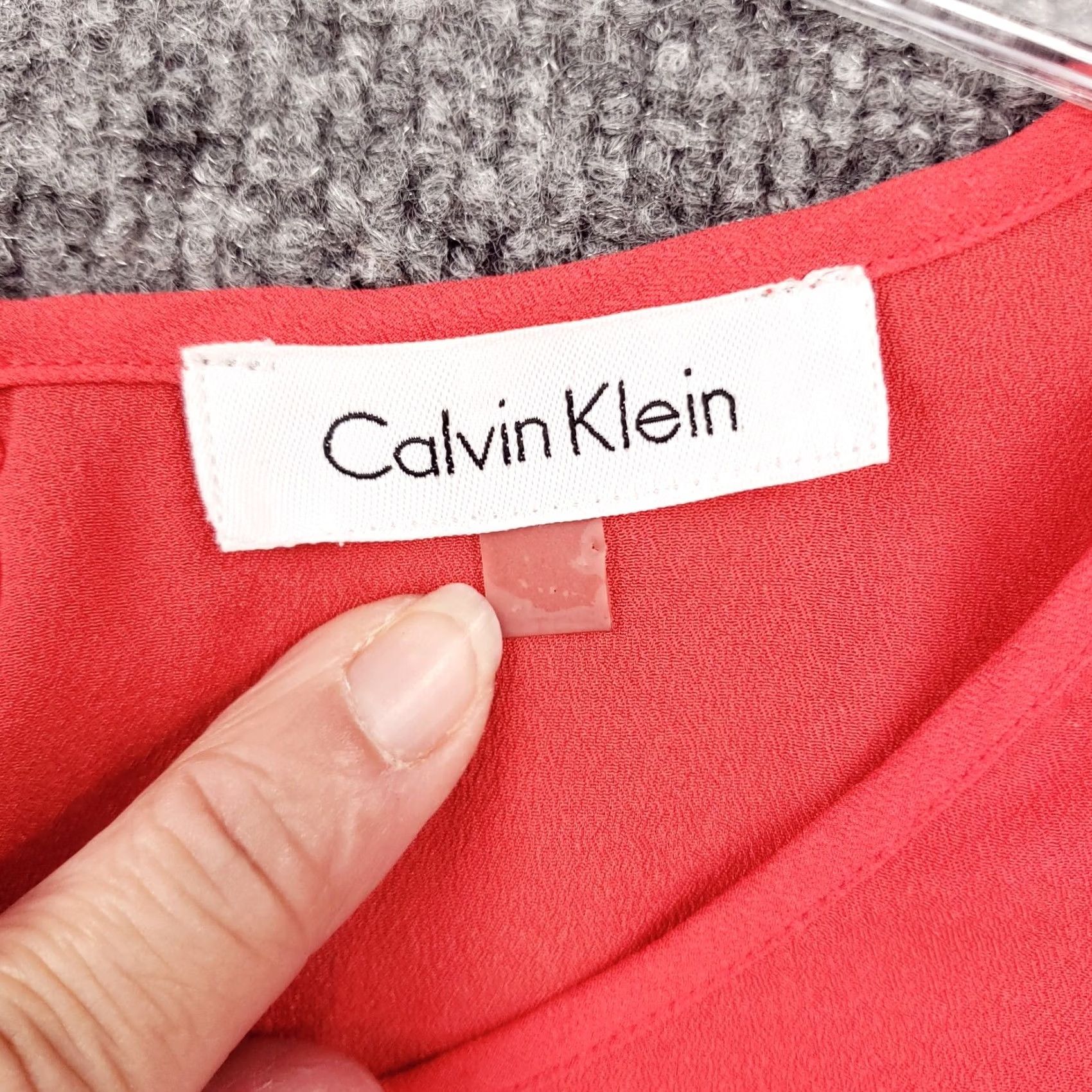 Calvin Klein Calvin Klein Tank Womens XL Red Colorblock Round Neck Asymmetric Hem Sleeveless Size XL / US 12-14 / IT 48-50 - 3 Thumbnail
