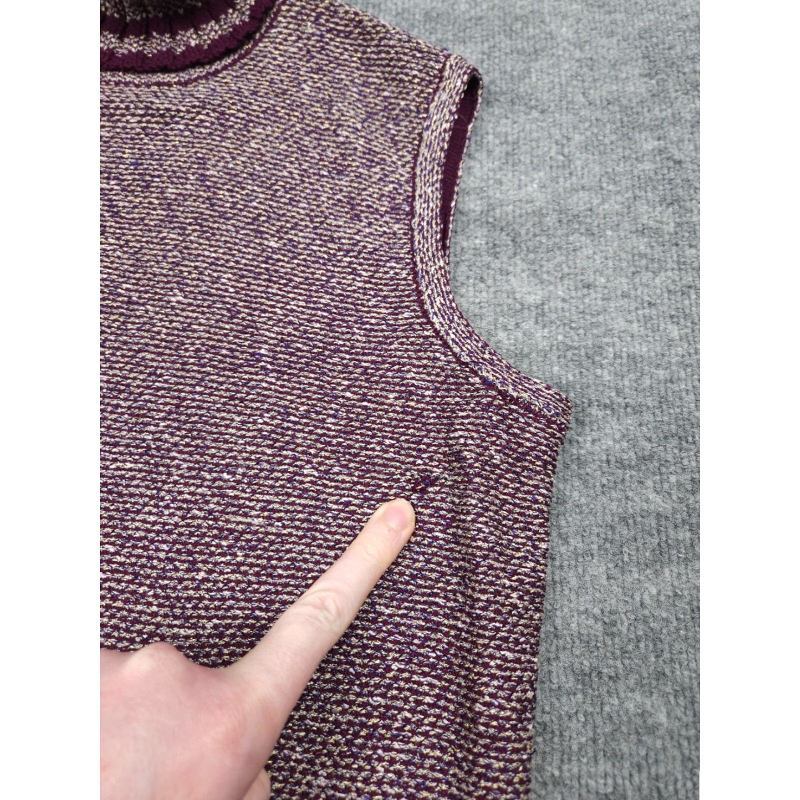 St. John VINTAGE St. John Sport Sweater Vest Women's M Red Wool Angora Embroidered Logo Knit Turtleneck Sleeveless 90s Womens Size M / US 6-8 / IT 42-44 - 6 Thumbnail