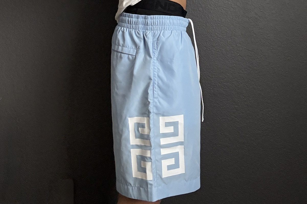 Givenchy Baby blue Givenchy swim trunks Size US 30 / EU 46 - 8 Thumbnail