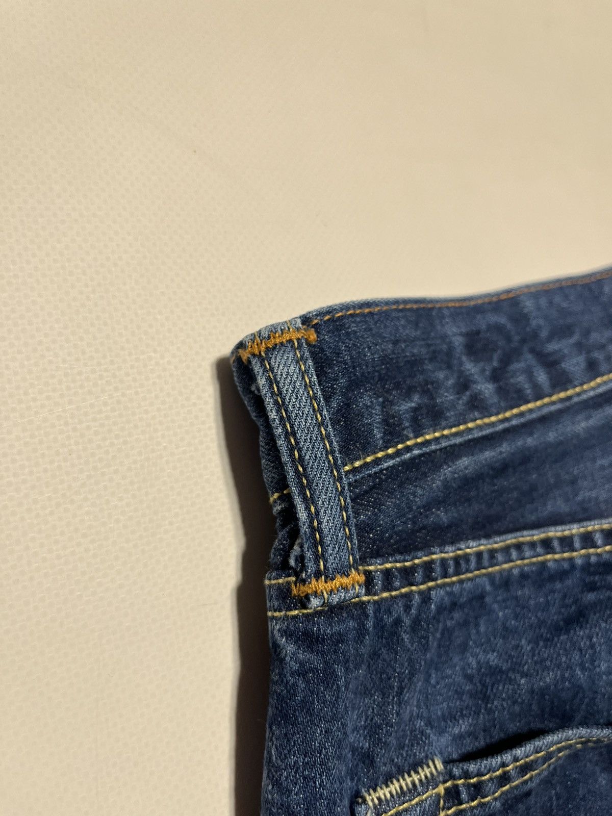 Levi's Vintage Clothing Vintage Levi’s 501 WhiteOak ConeDenim Selvedge VStitch Jeans Size US 30 / EU 46 - 18 Thumbnail