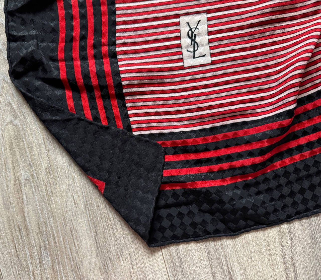 Yves Saint Laurent Silk scarf Yves Saint Laurent Size ONE SIZE - 3 Thumbnail