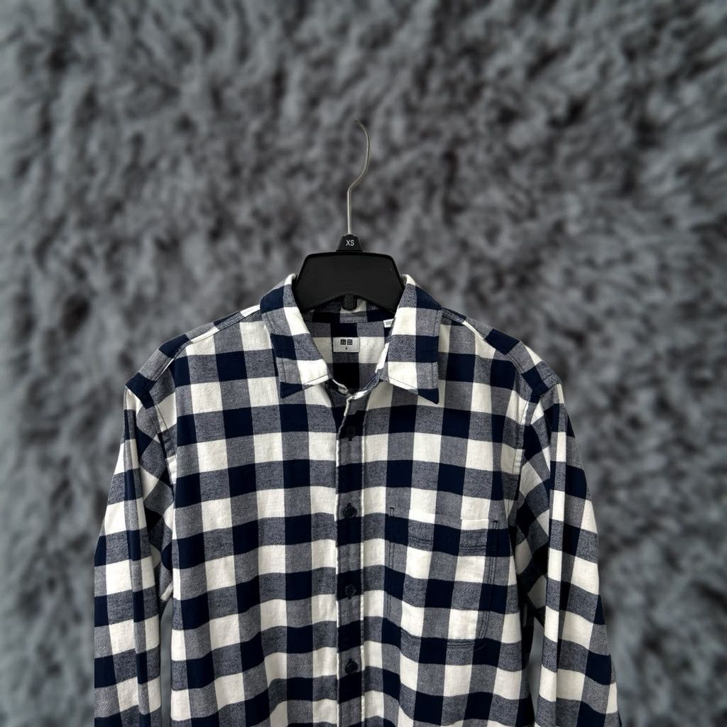 Uniqlo UNIQLO Button-Up Shirt Mens Small Blue Gingham Flannel Long Sleeve L/S Casual Mens Regular Fit Vintage No Size US S / EU 44-46 / 1 - 1 Thumbnail