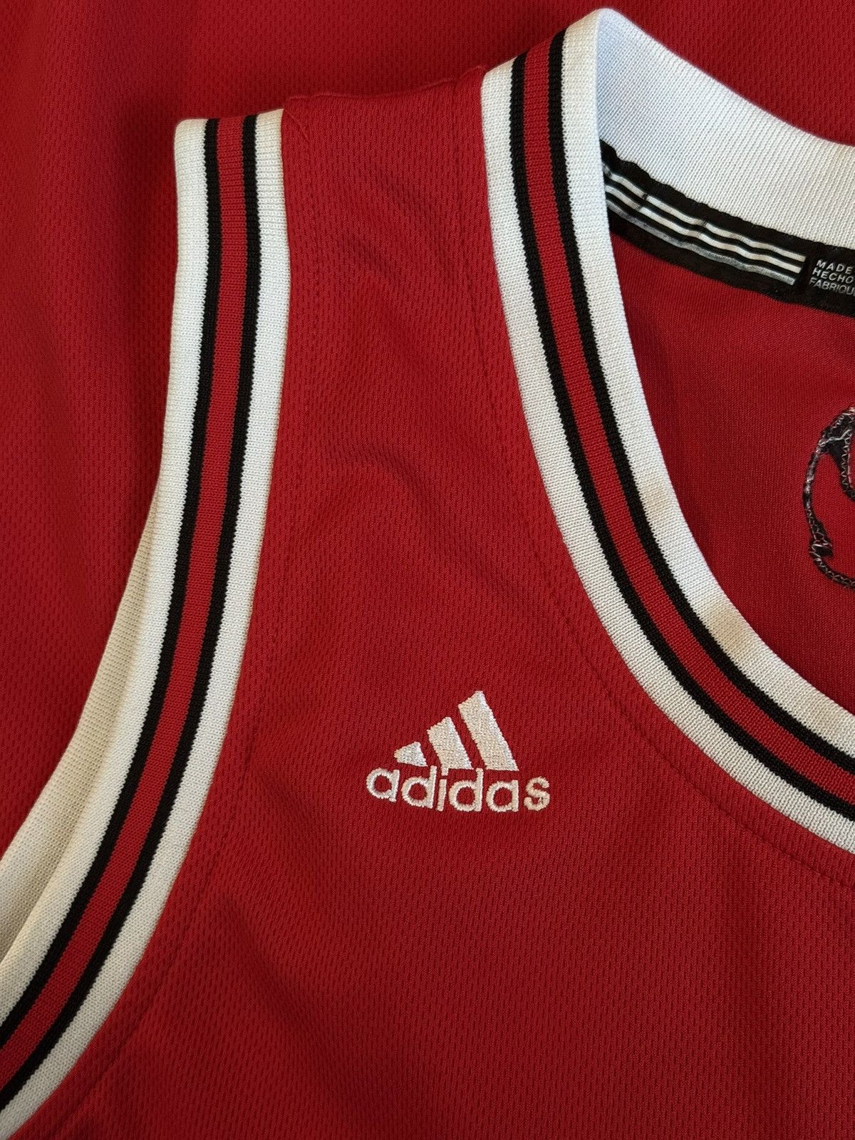 Adidas x Chicago Bulls 2010 Derrick Rose jersey tank top vtg