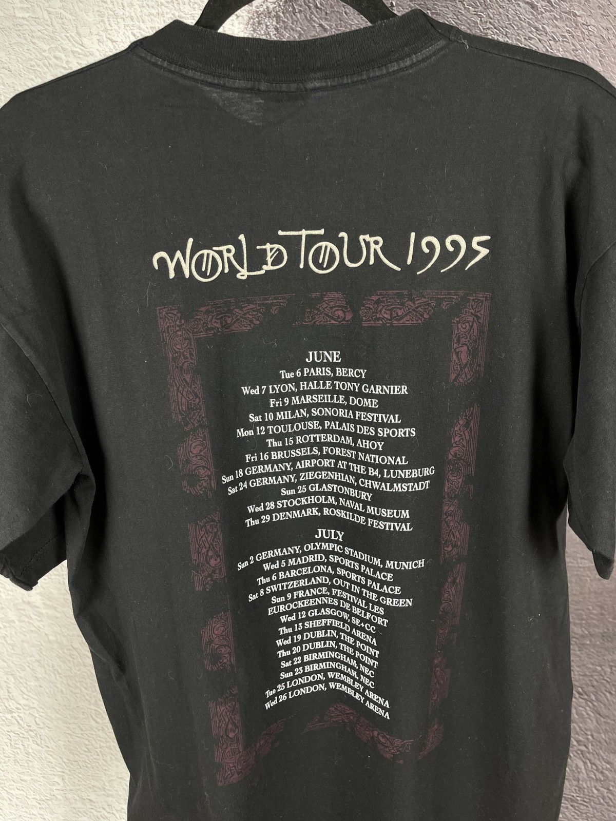 Band Tees Vintage Jimmy Page Robert Plant 1995 world tour no quarter Size US L / EU 52-54 / 3 - 7 Thumbnail