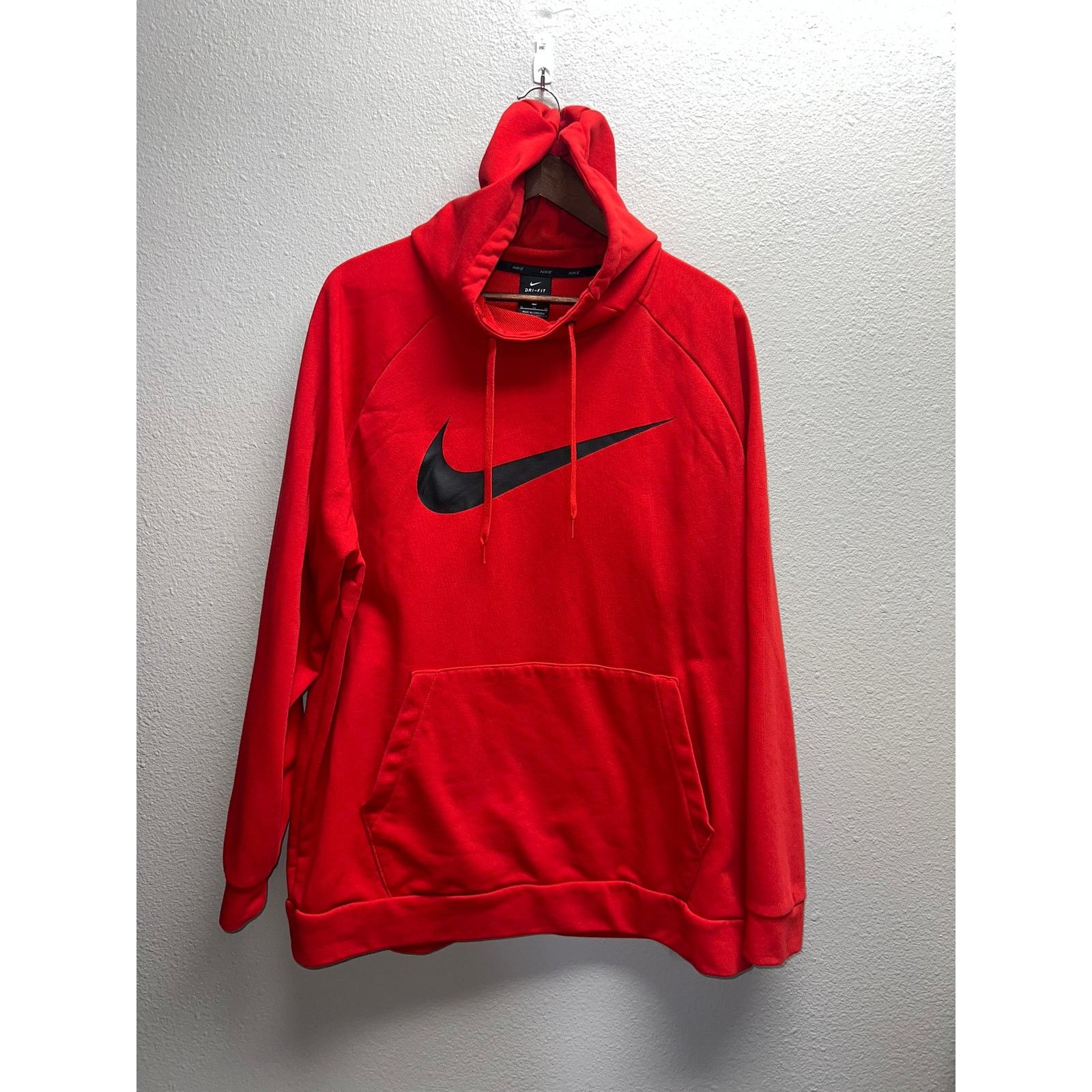 Vintage Nike Dri Fit Training Hoodie Pullover Red Dri-Fit Mens XL Size US XL / EU 56 / 4 - 1 Thumbnail