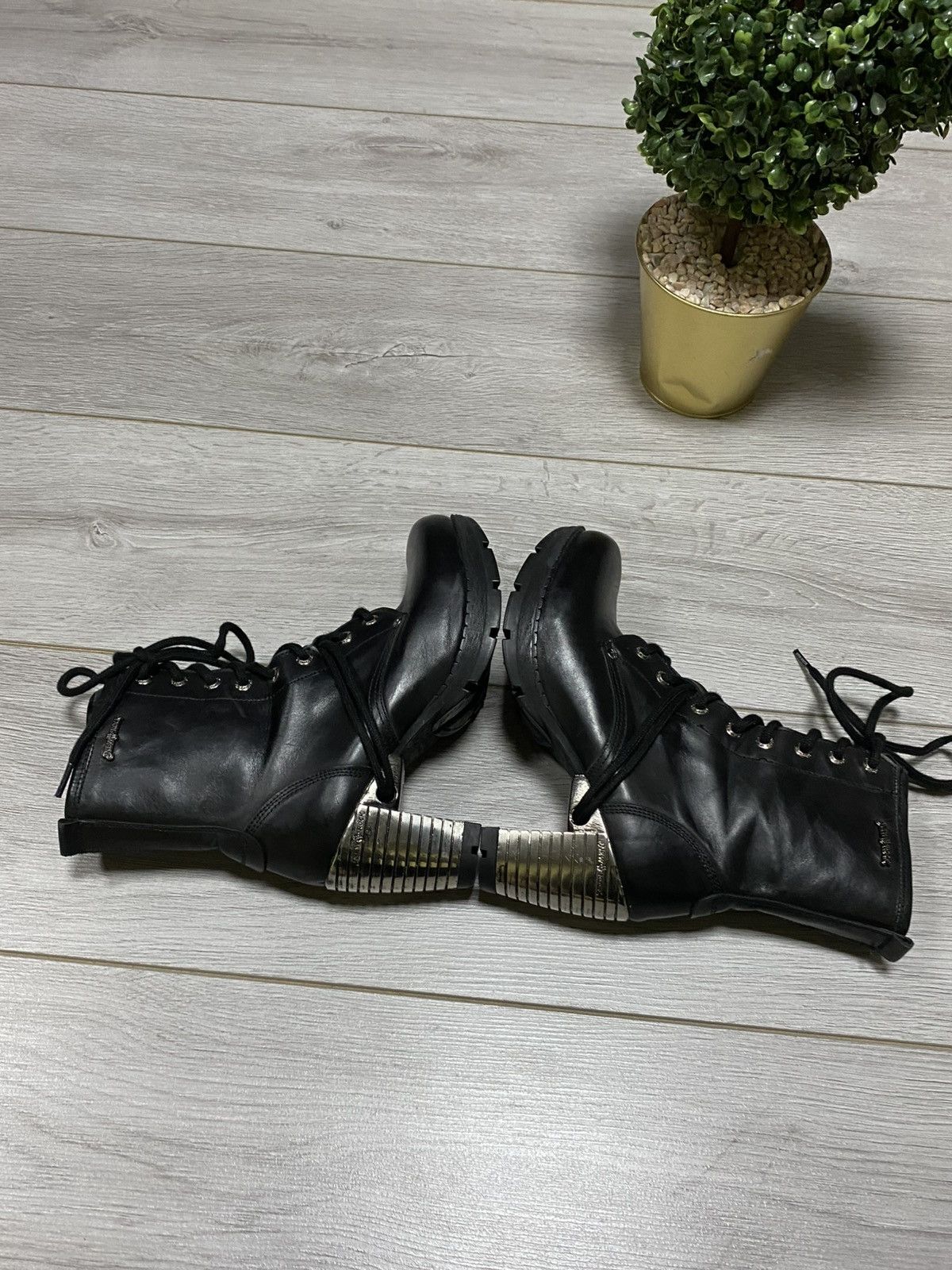 New Rock New Rock leather boots metallic heels long lace zip Size US 7.5 / IT 37.5 - 12 Thumbnail