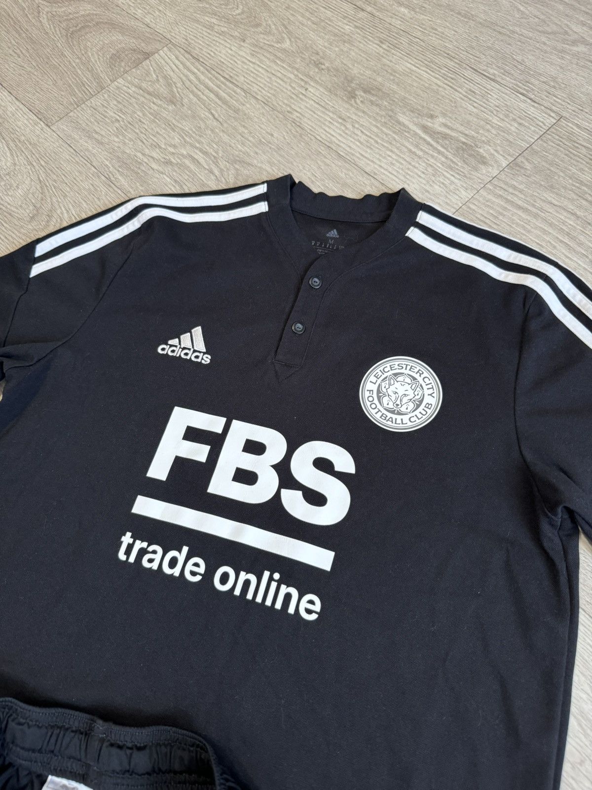 Adidas 🔷Adidas Leicester City Jersey+Short Set🔷 Size US M / EU 48-50 / 2 - 4 Thumbnail
