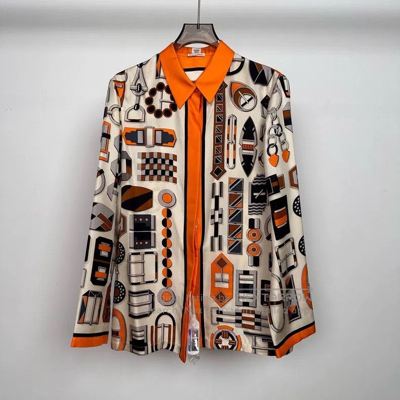 Hermes Hermes Classic Orange Totem Element Mulberry Silk Long Sle Size XS / US 0-2 / IT 36-38 - 1 Thumbnail