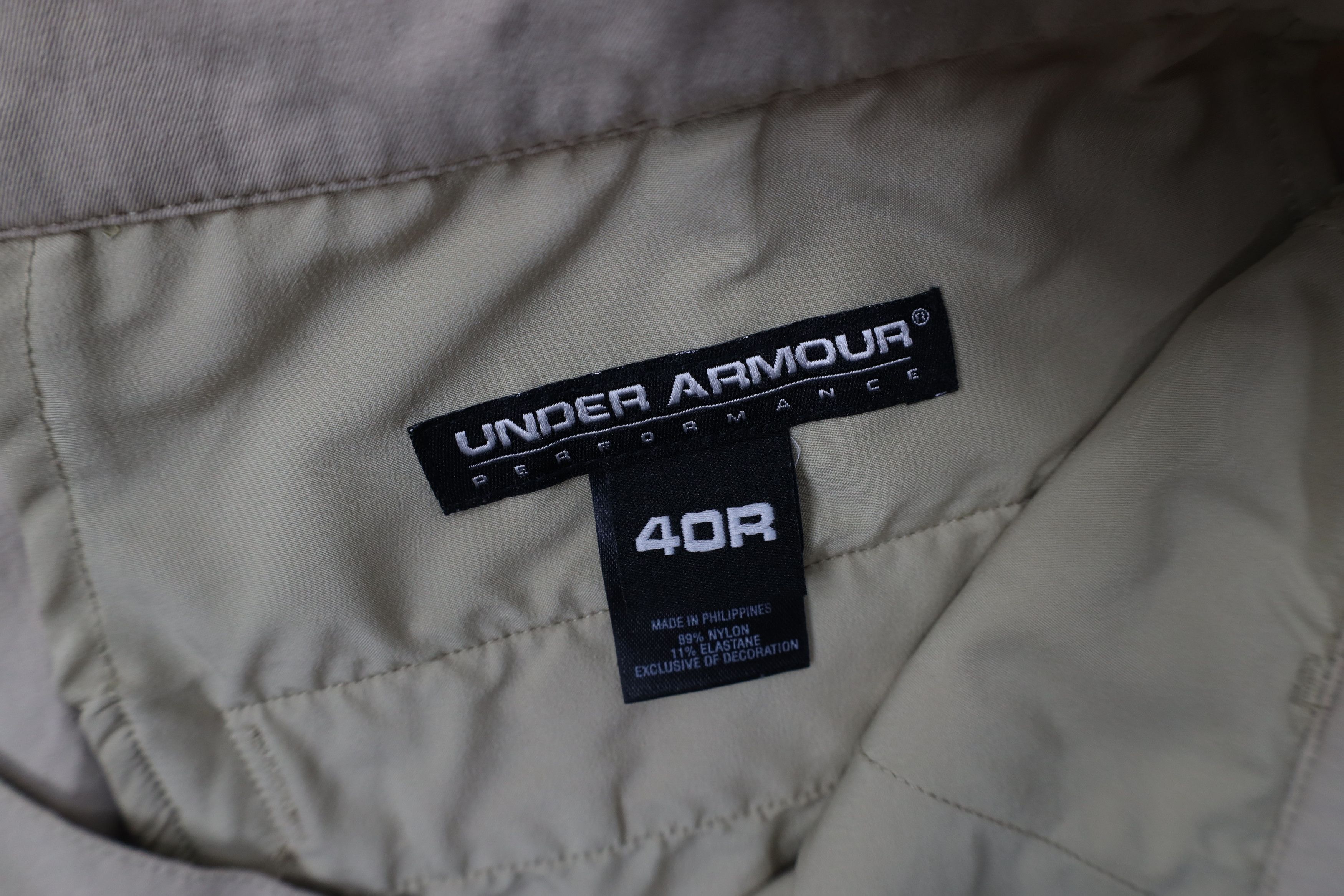 Under Armour Vintage Y2K Under Armour Golf Chino Shorts Khaki Beige Size US 40 / EU 56 - 6 Thumbnail