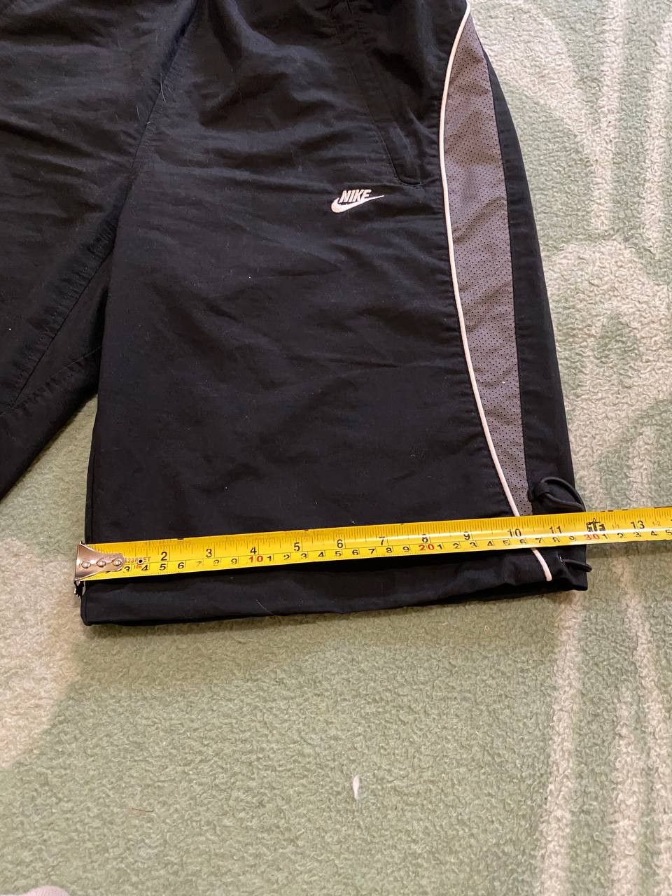 Nike Vintage Nike Y2K Logo Streetwear Shorts Size M Size US 30 / EU 46 - 9 Thumbnail