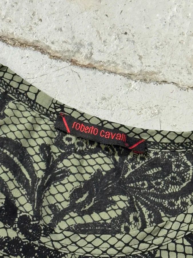 Designer × Roberto Cavalli × Vintage 2000s Roberto Cavalli Wire Roses Khaki T-Shirt Size US S / EU 44-46 / 1 - 8 Thumbnail