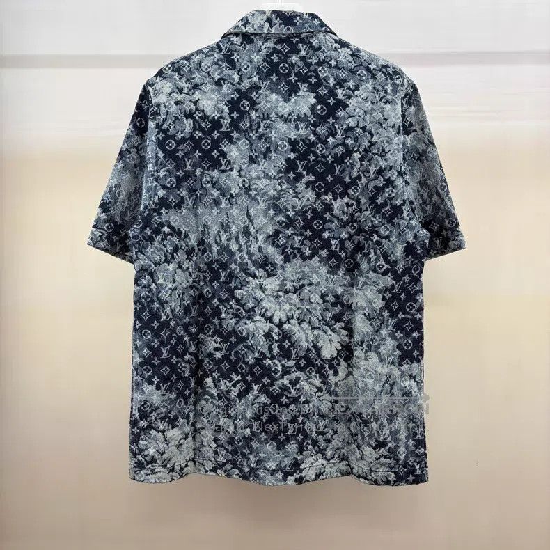 Louis Vuitton Louis Vuitton Tapestry full logo short sleeve shirt Size US XL / EU 56 / 4 - 2 Thumbnail
