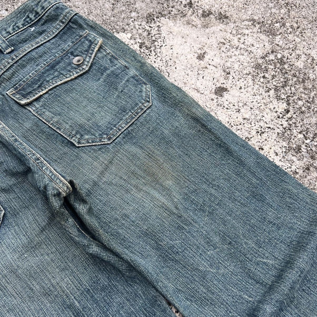Japanese Brand “RARE” VINTAGE FADED BLUE JEANS WITH RARE ANGLED POCKETS Size US 33 - 19 Thumbnail