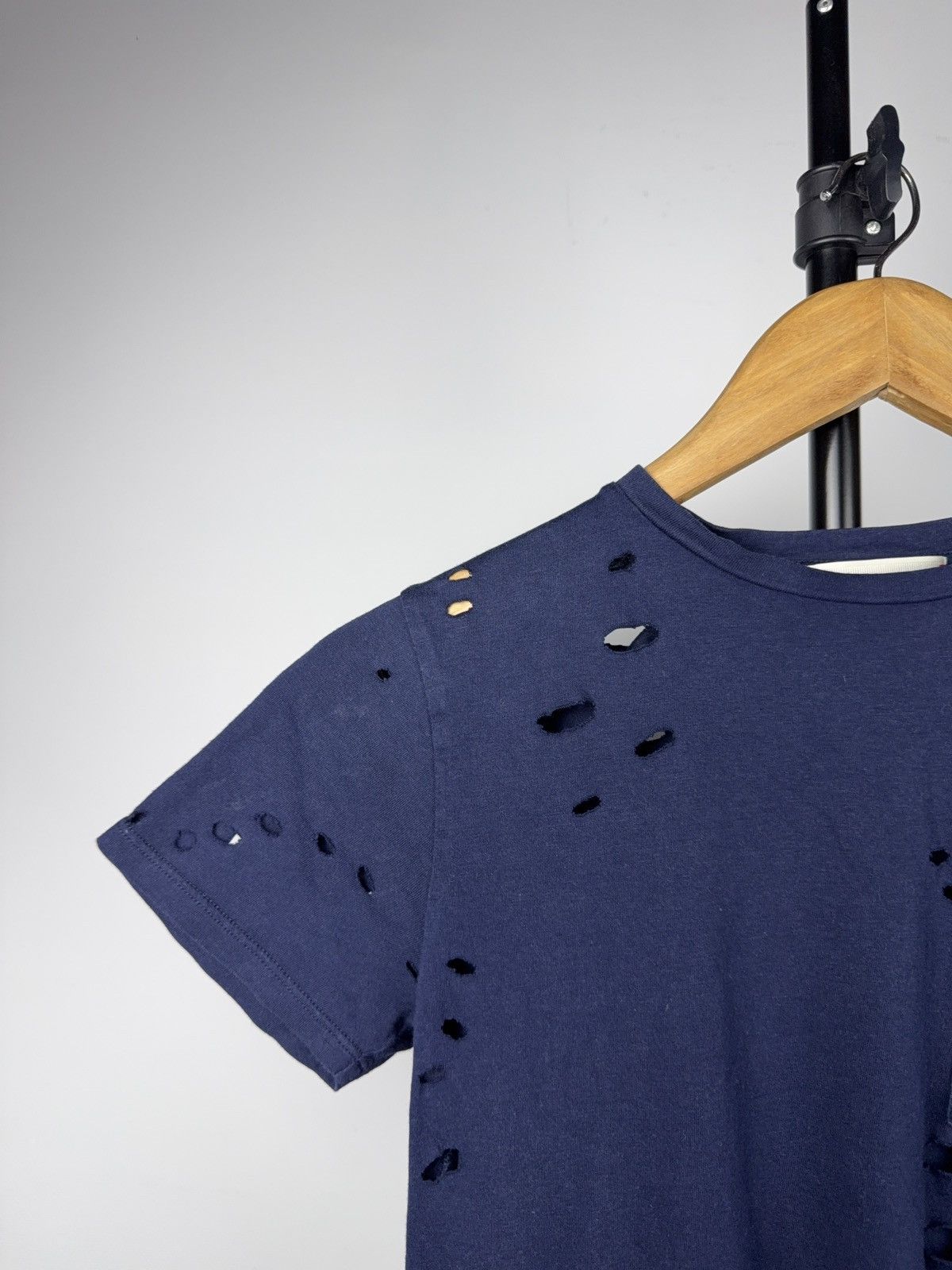 Gucci 00s Gucci Distressed Pocket Tee Archive Ripped Made in Italy Size XS / US 0-2 / IT 36-38 - 2 Thumbnail