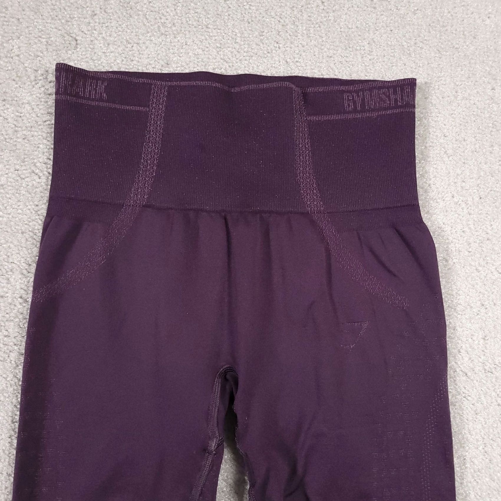 Gymshark Gymshark Capri Leggings Womens XS Purple Compression Logo Seamless Yoga Athletic Size 26" / US 2 / IT 38 - 3 Thumbnail