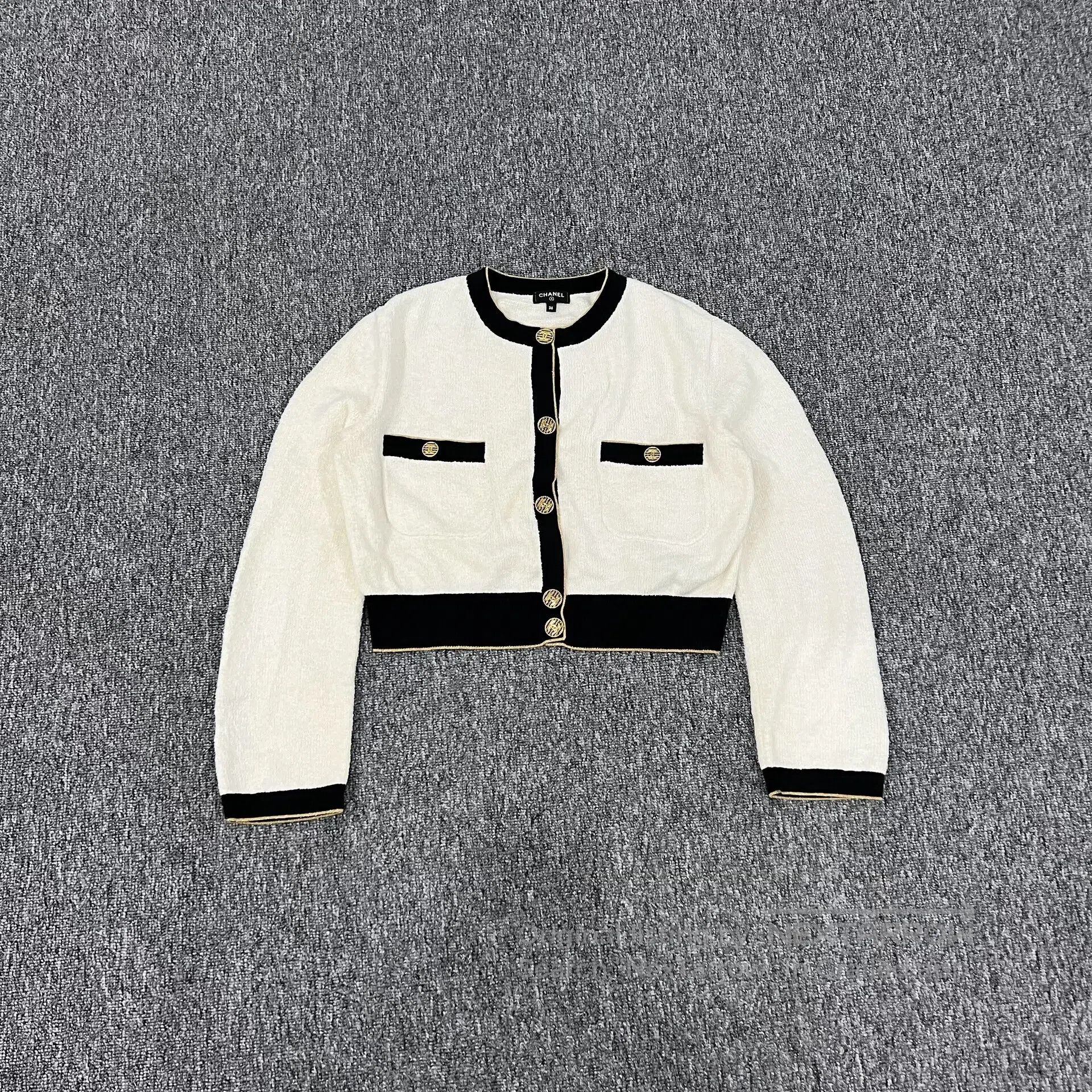 Chanel Chanel Cruise Series: Golden Button Short-Sleeved Towel-Qu Size S / US 4 / IT 40 - 1 Thumbnail