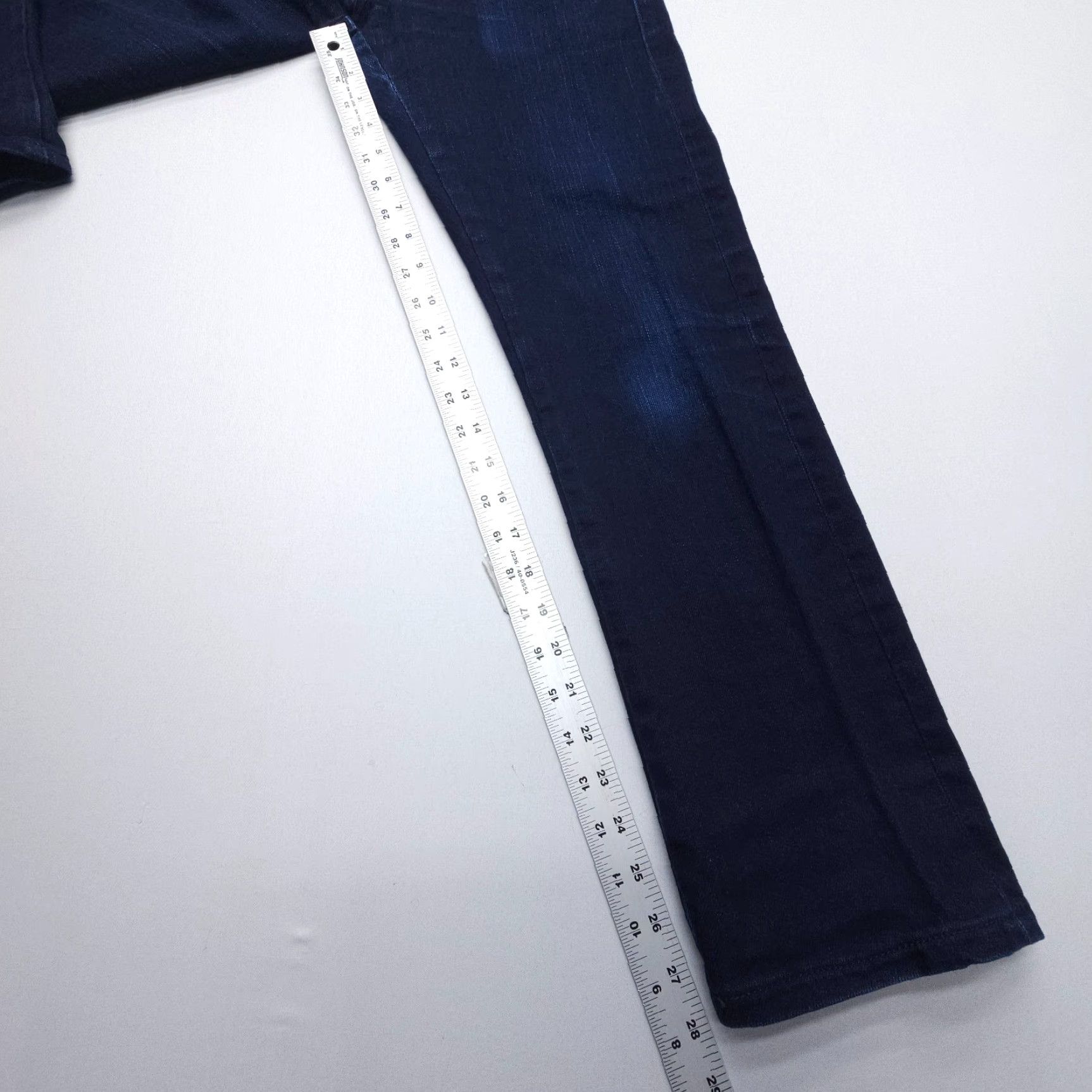 Vintage Naked & Famous Denim Skinny Jeans Indigo Stretch Selvedge Mens 31 x 28 Dark Wash Regular 5-Pocket Denim Cotton Blend Blue Jeans Mens Size US 31 - 7 Thumbnail
