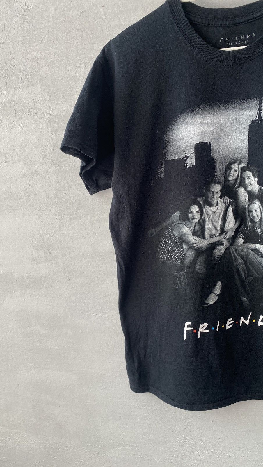 Other Vintage Friends tv series t-shirt Size US M / EU 48-50 / 2 - 3 Thumbnail